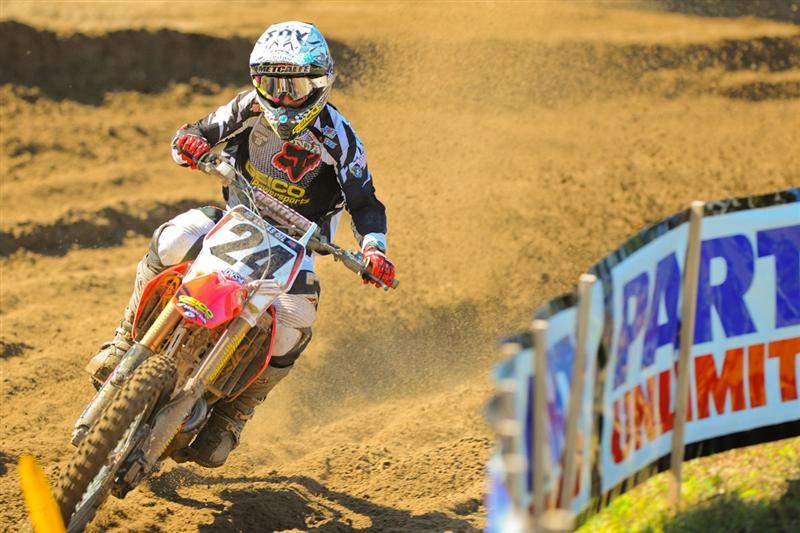 Brett Metcalfe was fifth-fastest. Fellow Honda rider Andrew Short failed to qualify on time after a mechanical in the first session, so he got in on a top-10 provisional, bumping Michael Hacia, who qualified 40th.