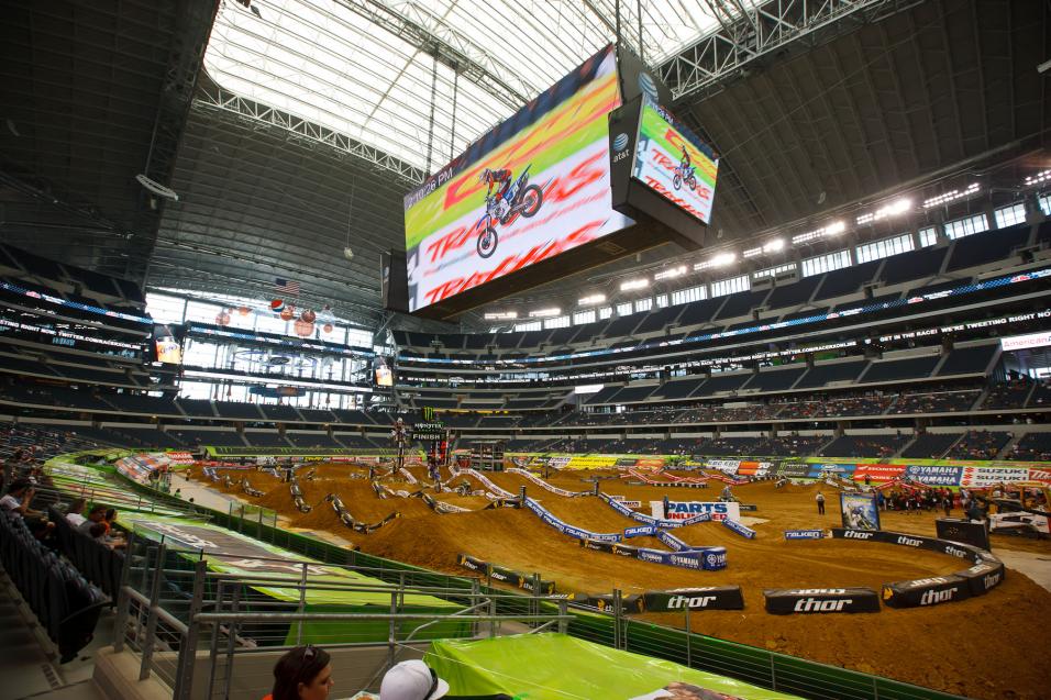 Dallas SX Practice Gallery
