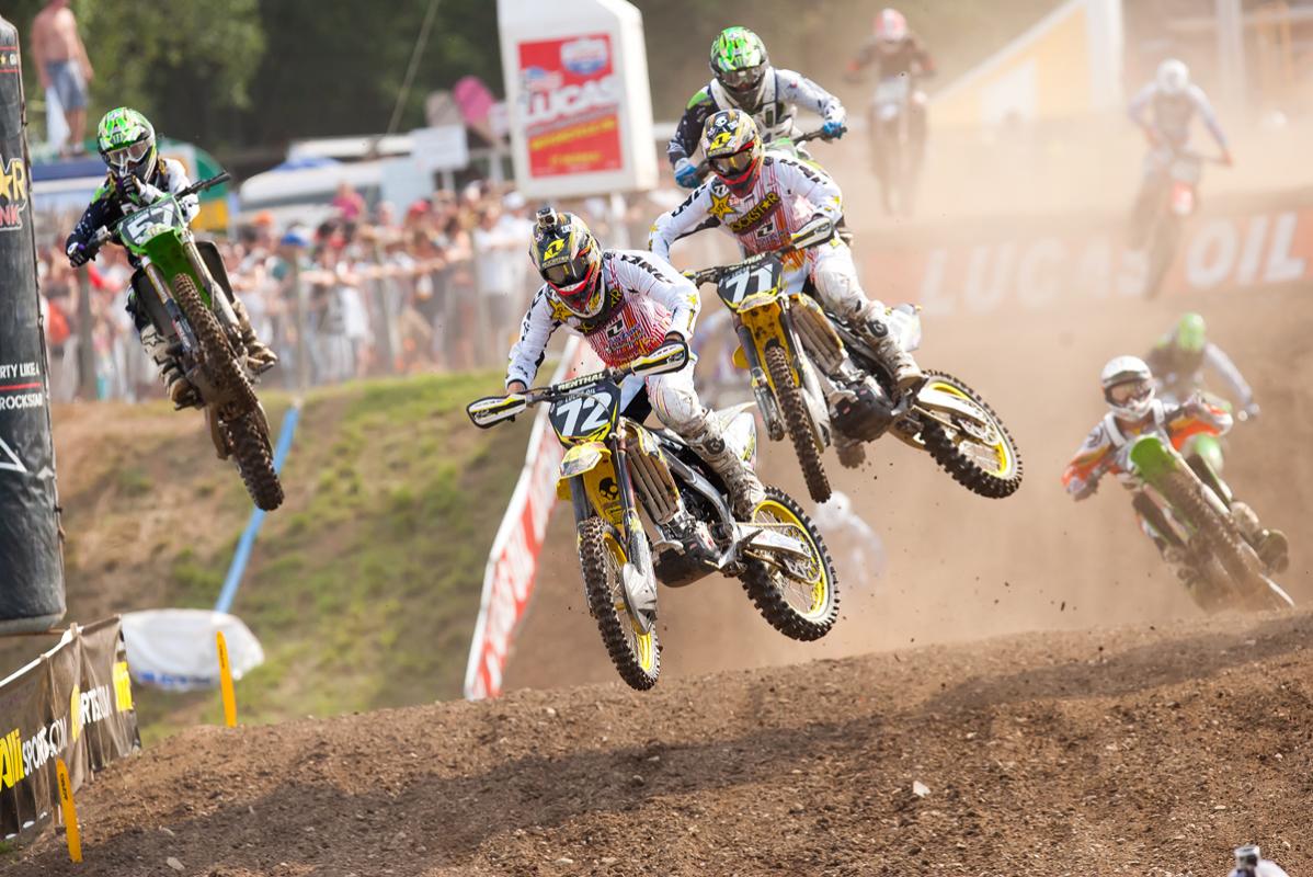 Nick Paluzzi and a gang of 250 riders.