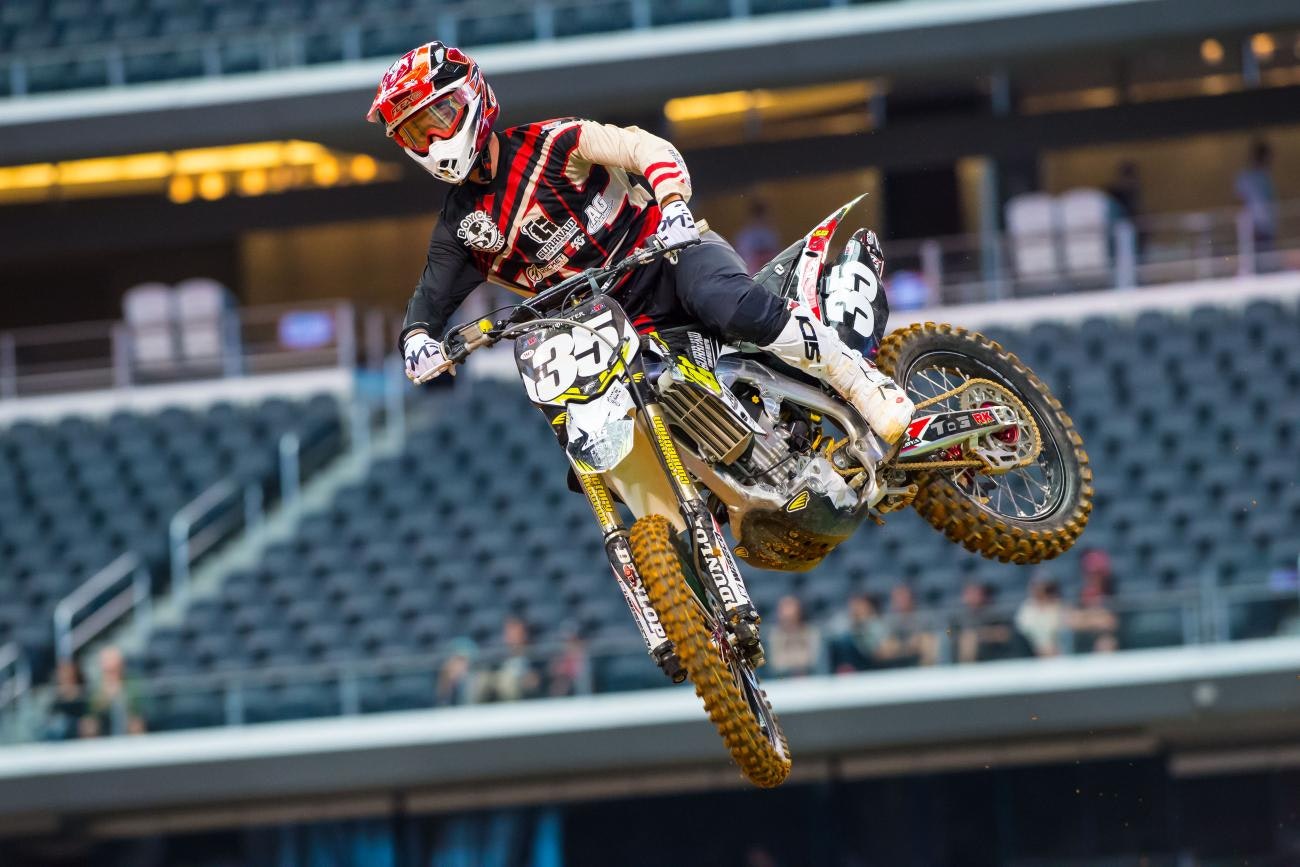 Cunningham Okay After Crash in Arlington