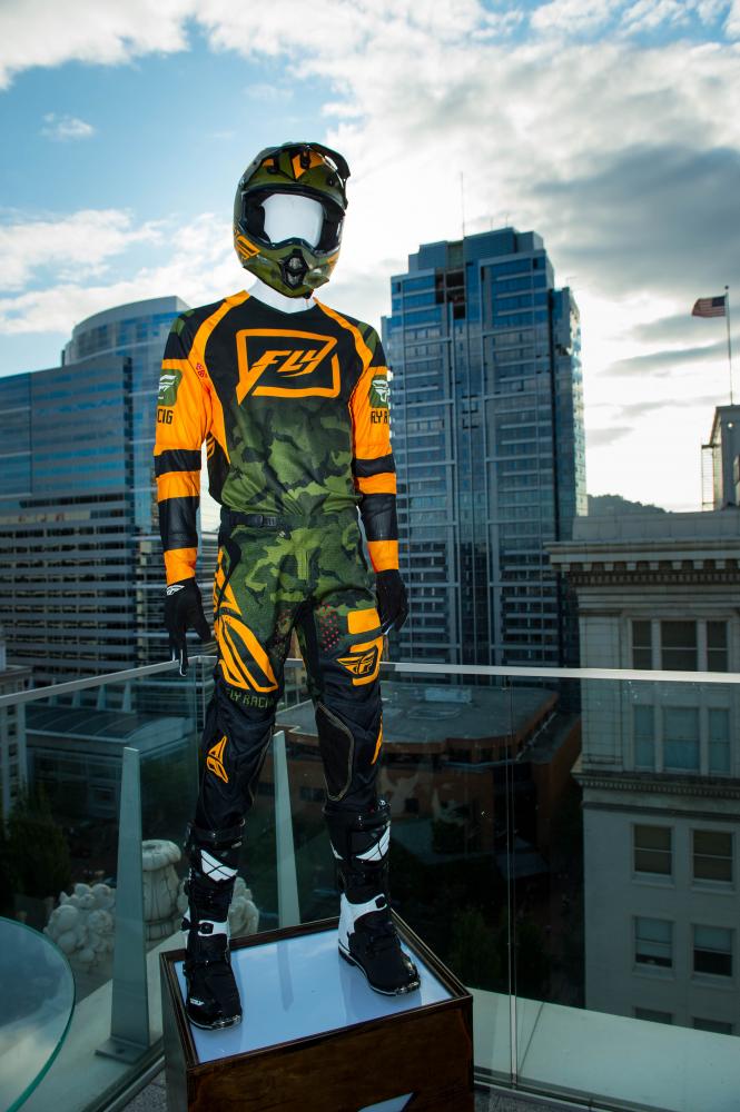 FlyIntro-WashougalMX2015-Cudby-002