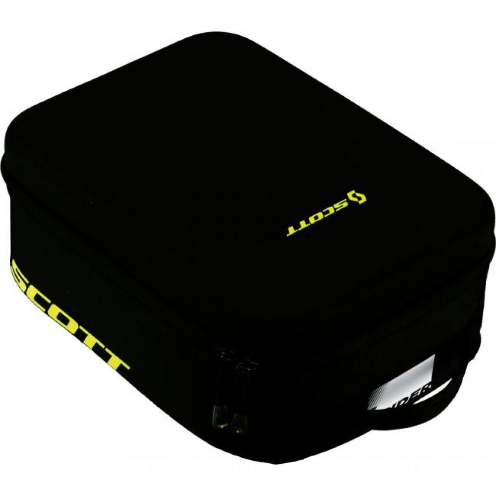 Five-piece SCOTT goggle case.