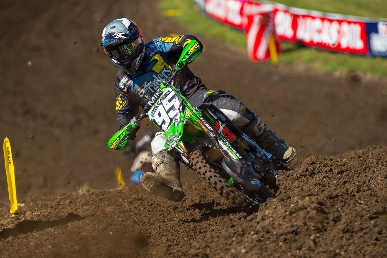 Nick Gaines Sustains Fractured Femur in Practice Crash