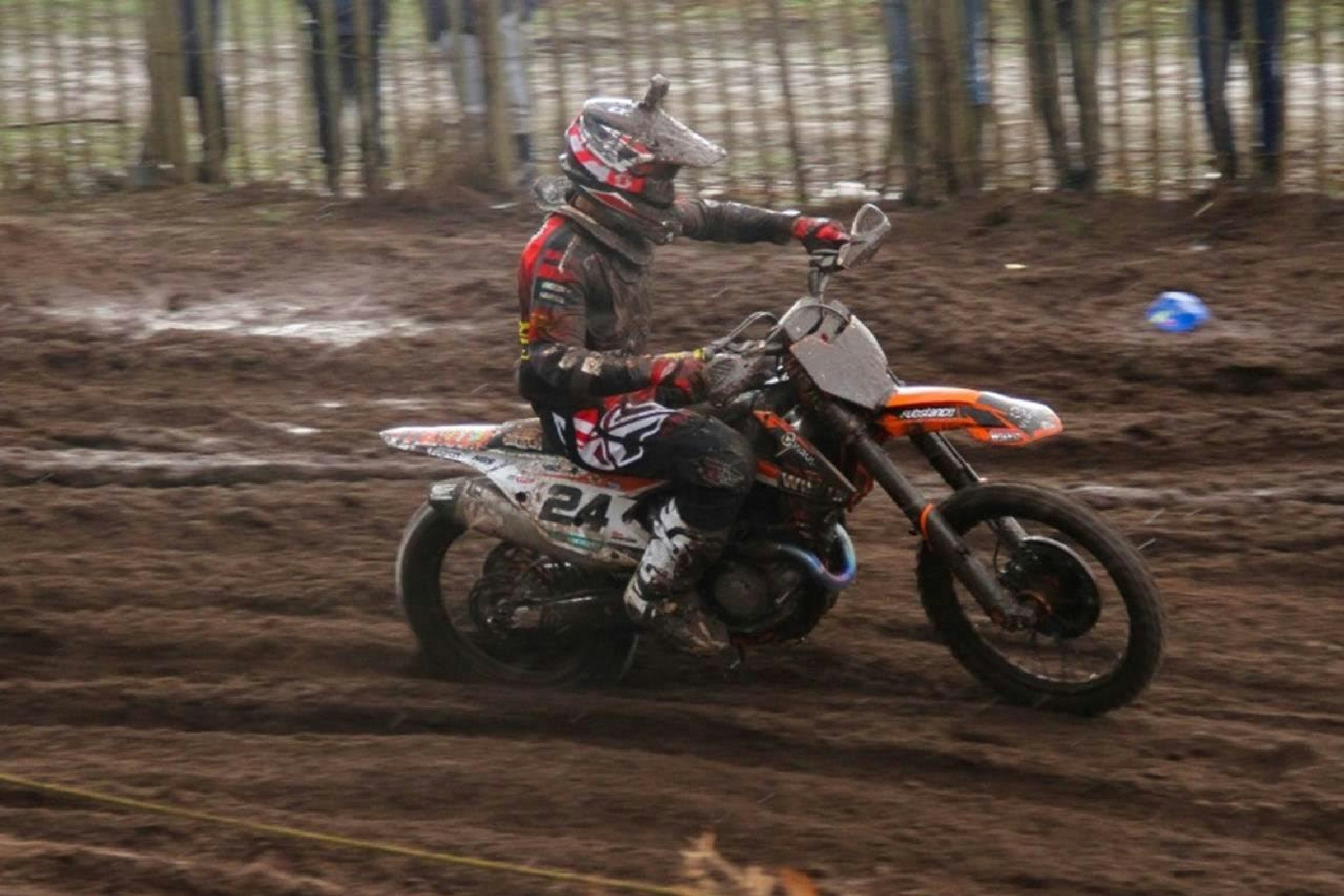 FLY Racing Signs Wilvo/Virus/KTM Team and Shaun Simpson