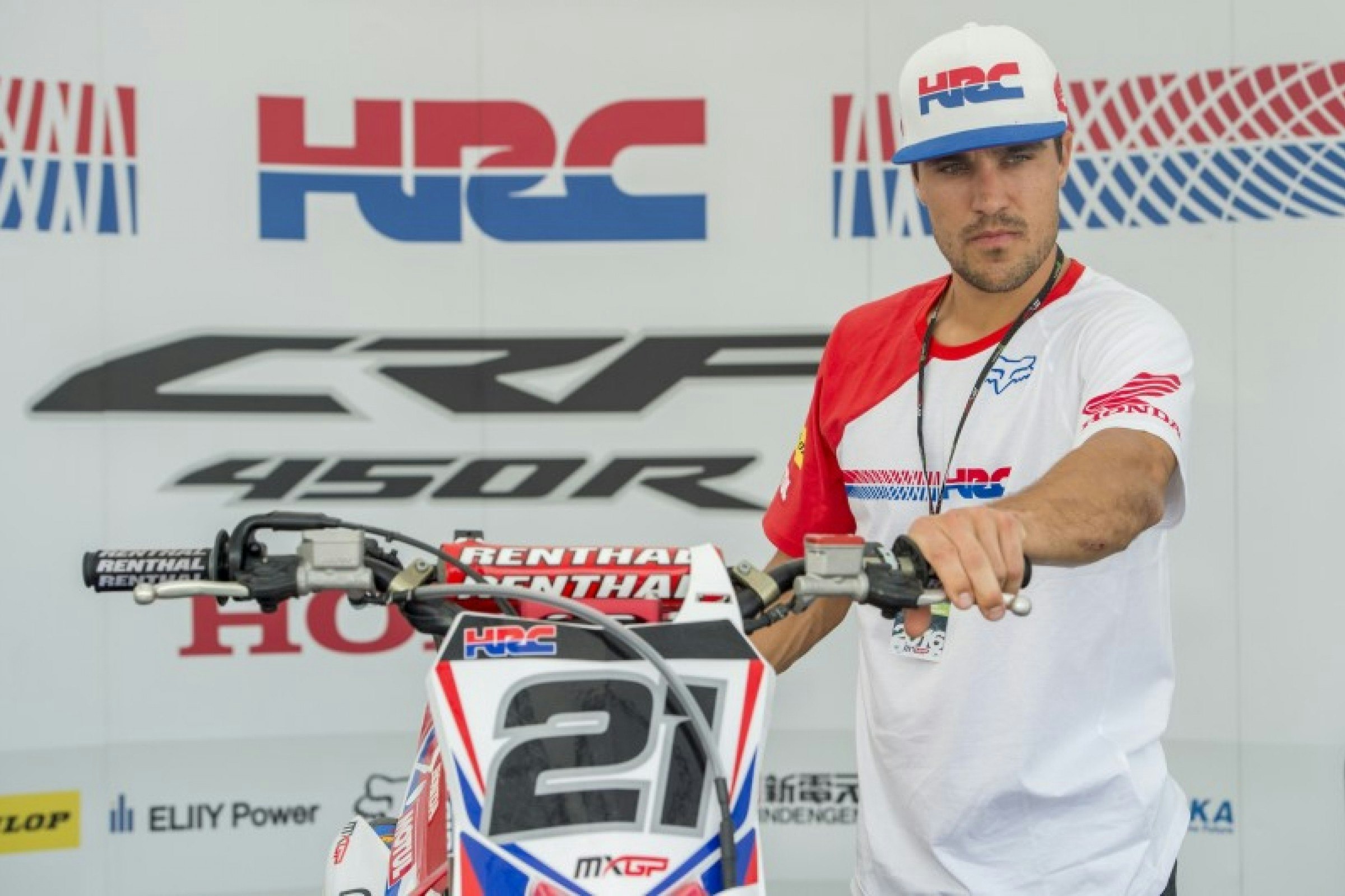 Gautier Paulin Injured in Practice Crash