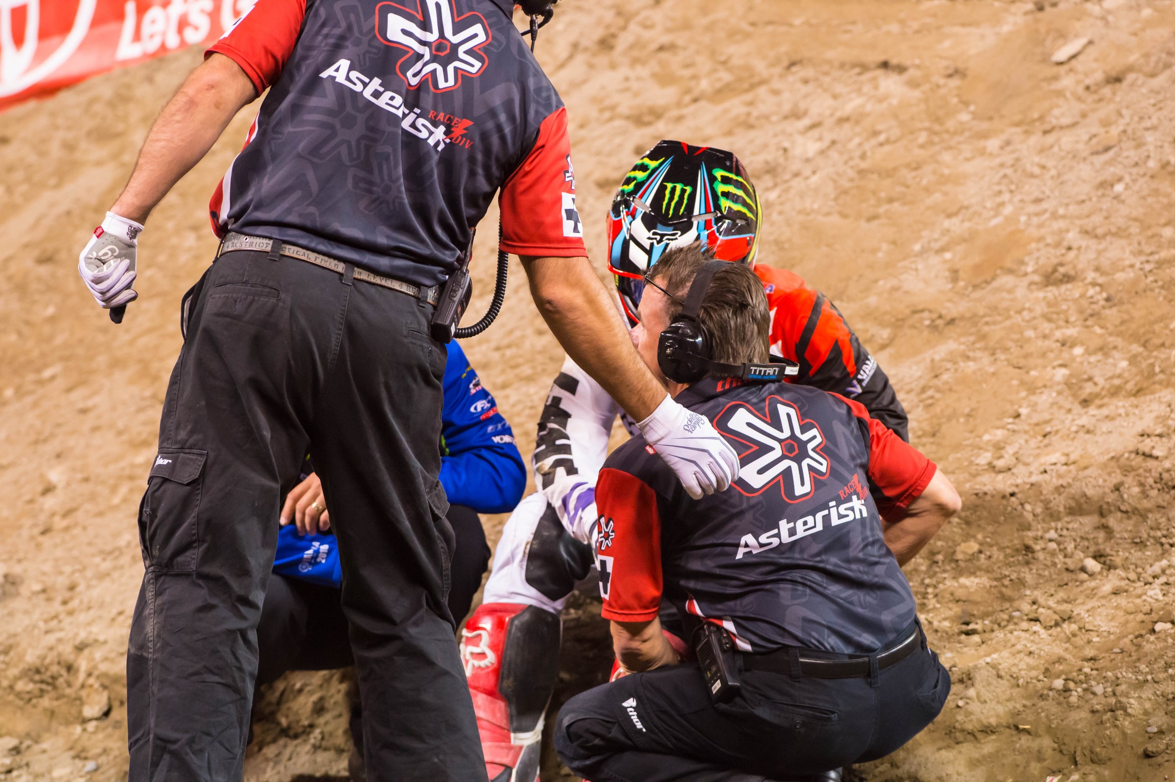 After a crash in the main event last weekend, Chad Reed is expected to race in Detroit.