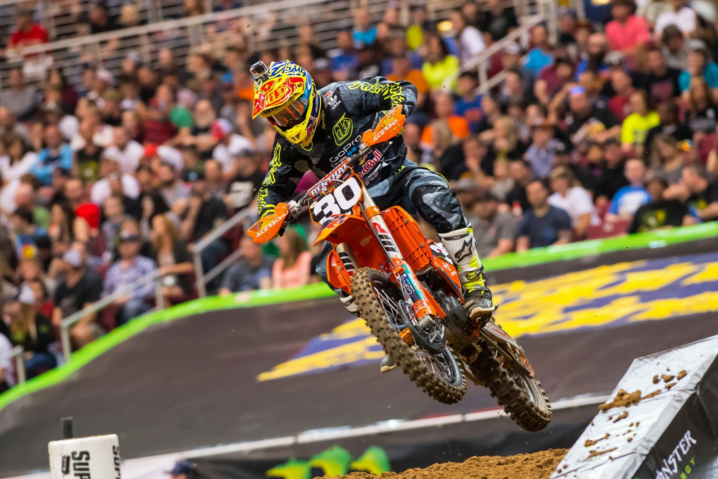 Martin, McElrath, Weigandt on DMXS Radio Tonight