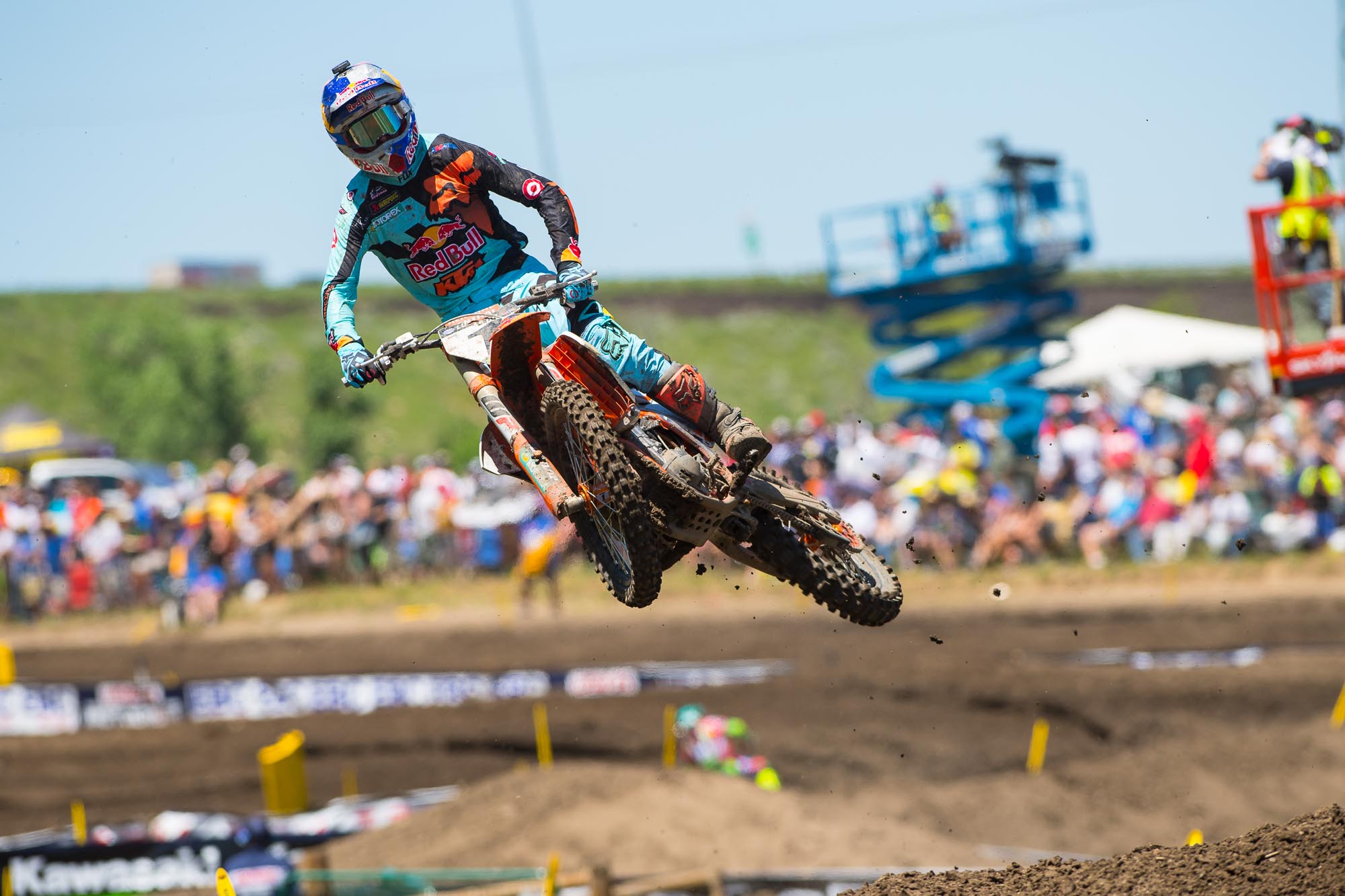 Dungey's got a fight on his hands this summer.