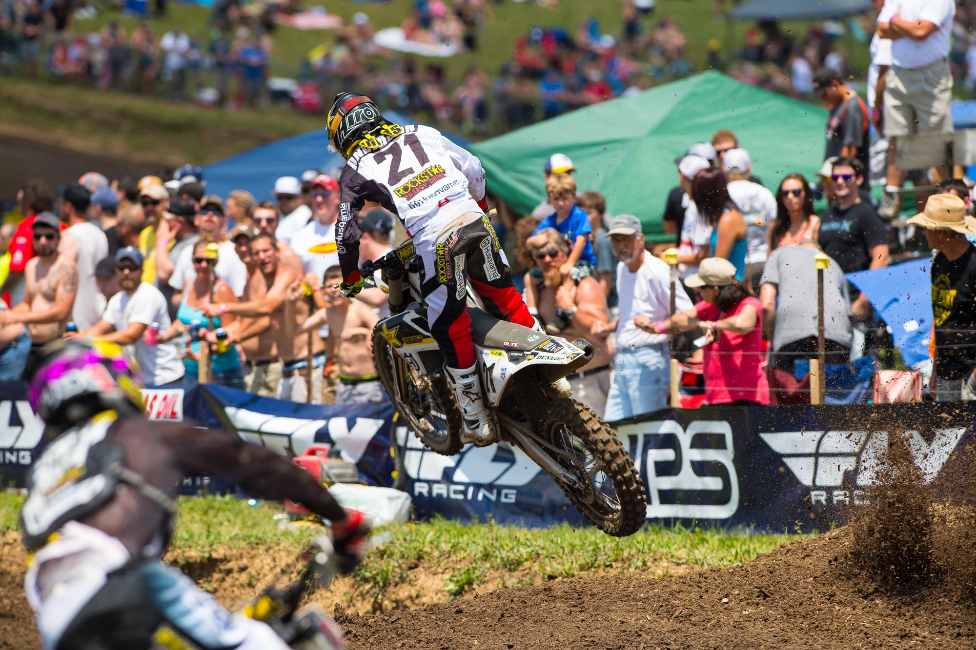 Jason Anderson finished second overall via 3-3 scores.