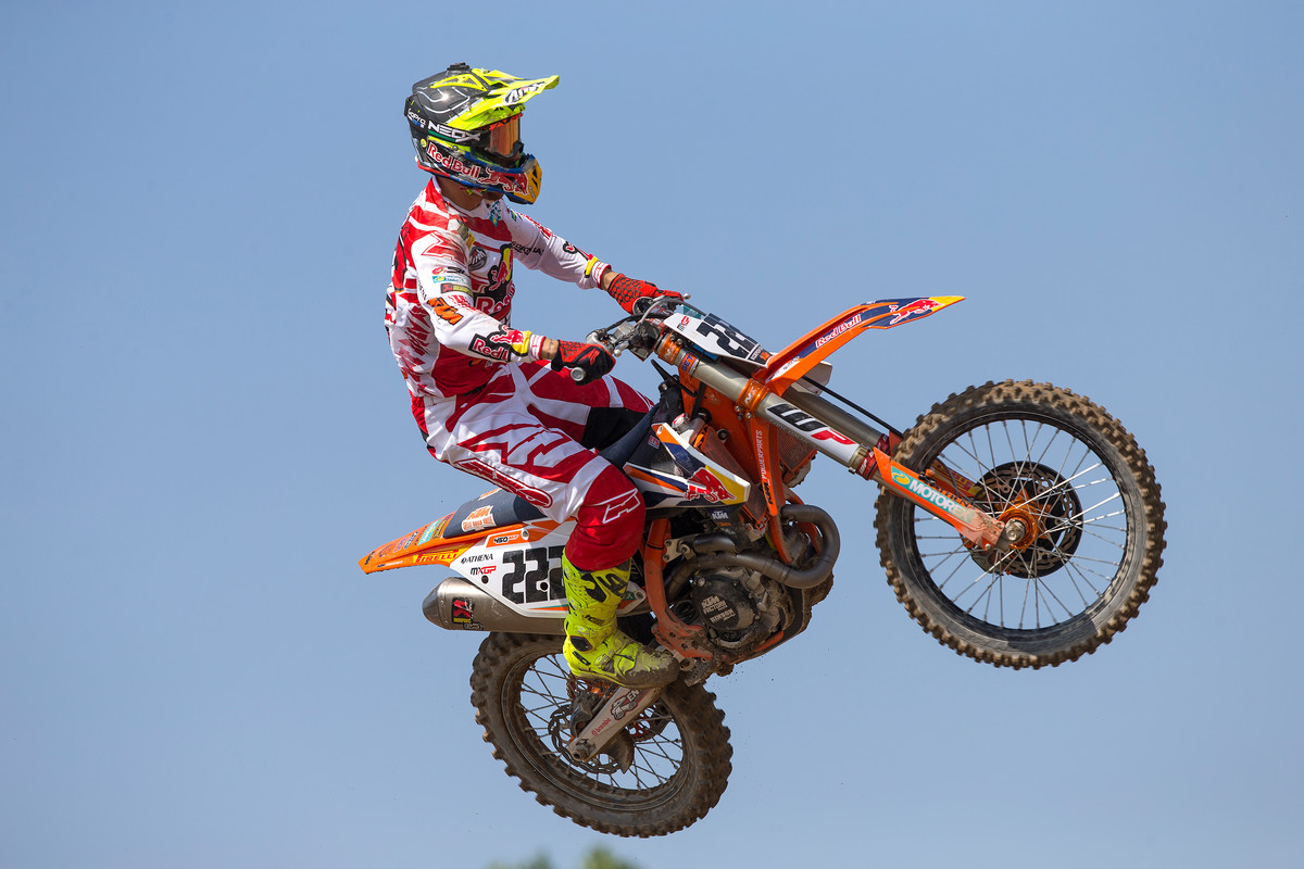 Despite an injury, Cairoli finished fourth overall at his home race.