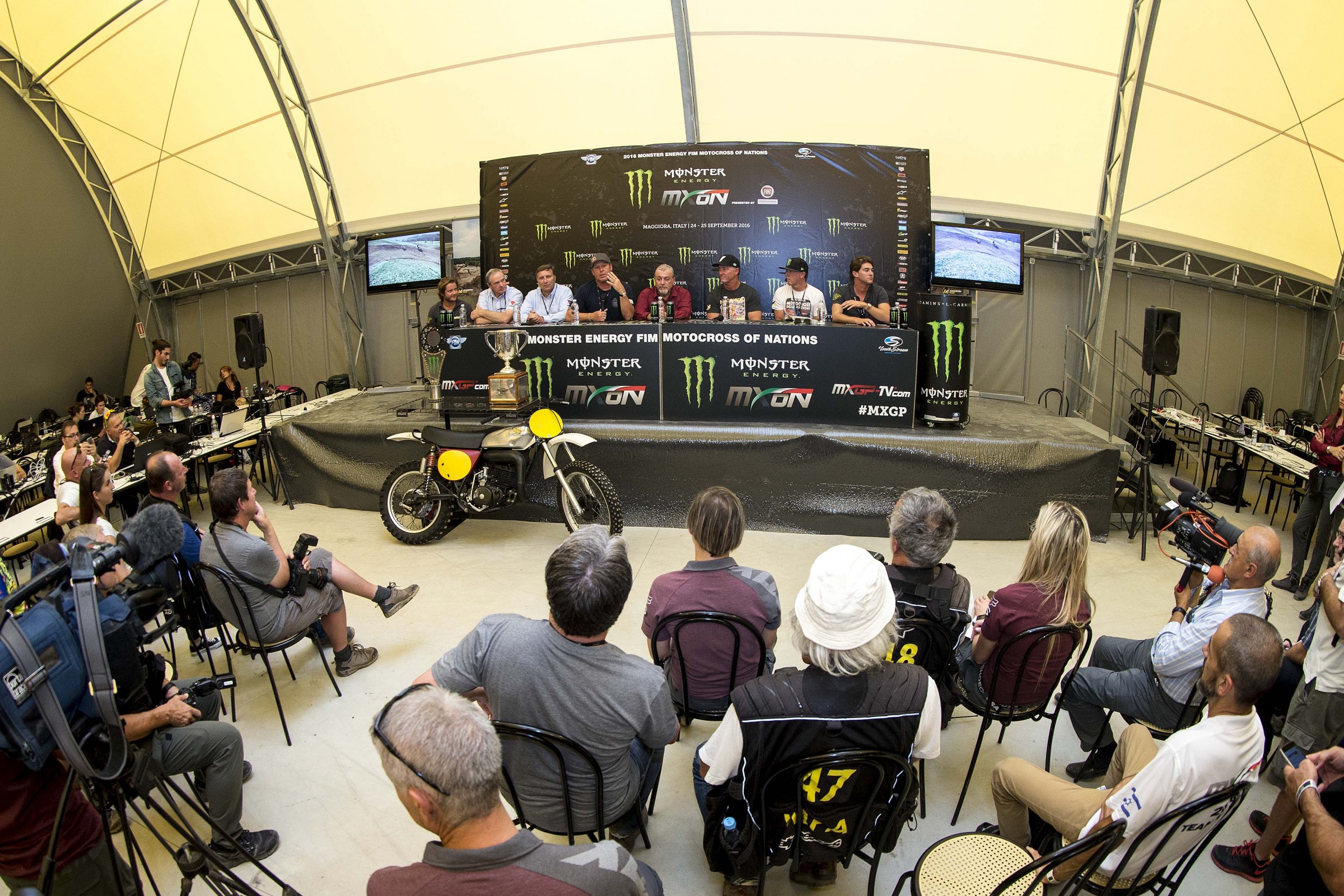 Luongo_Johnson_Bailey_OMara_MXoN_2016_49X0805