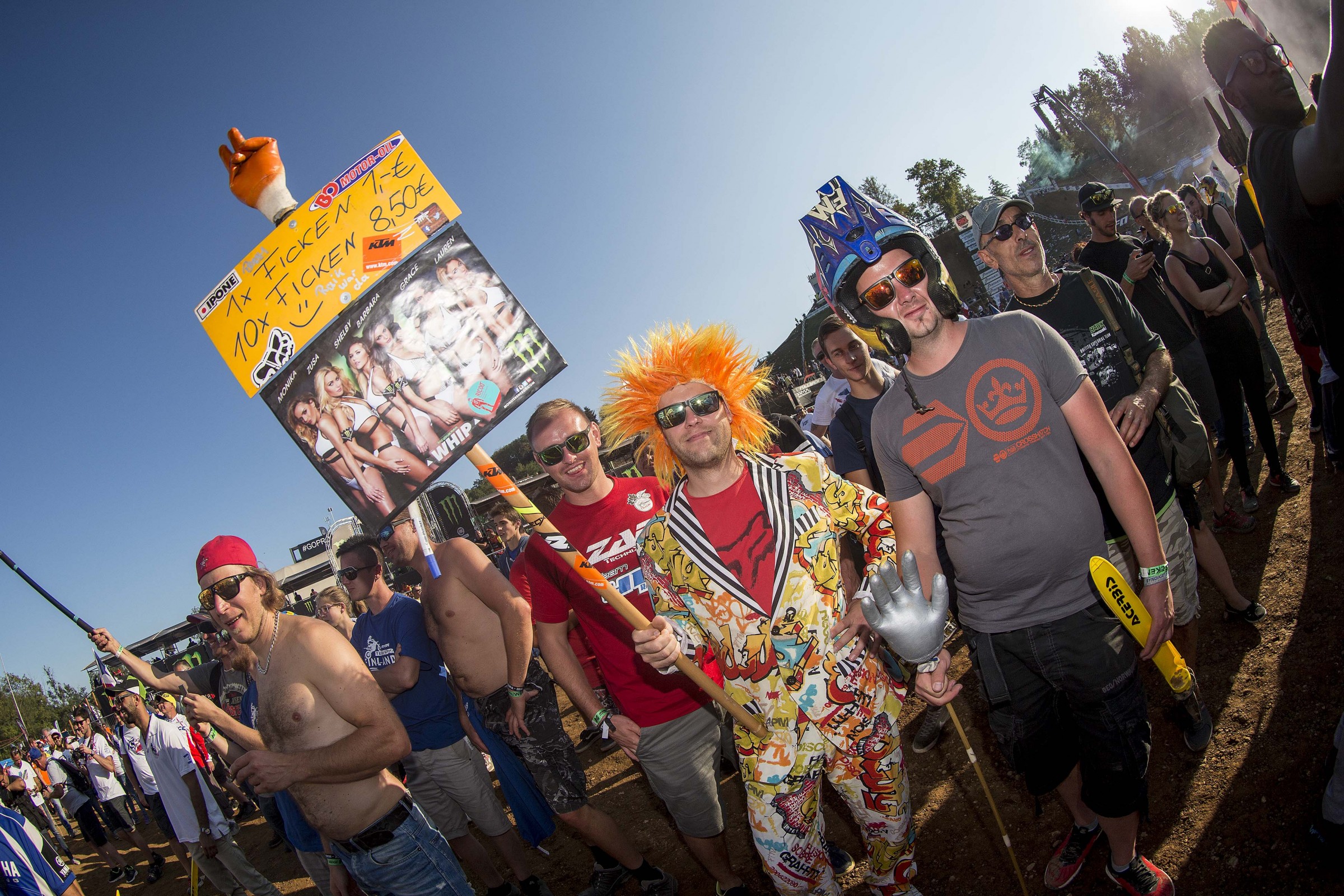 Fans_MXoN_2016_RX_7570