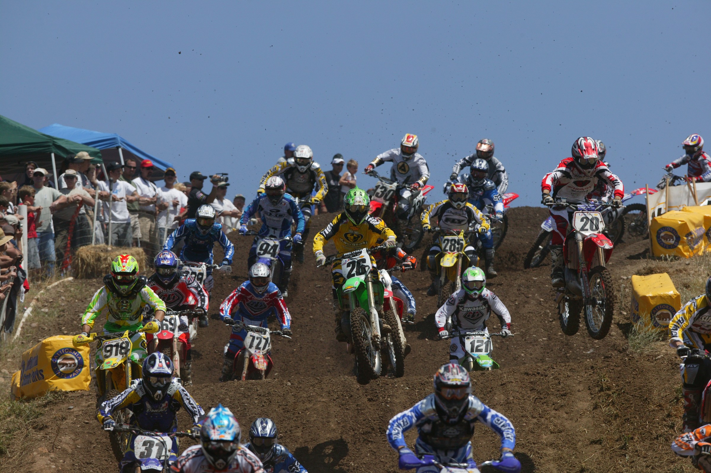 Nelson can be seen on the #94 Yamaha in the middle of the pack.