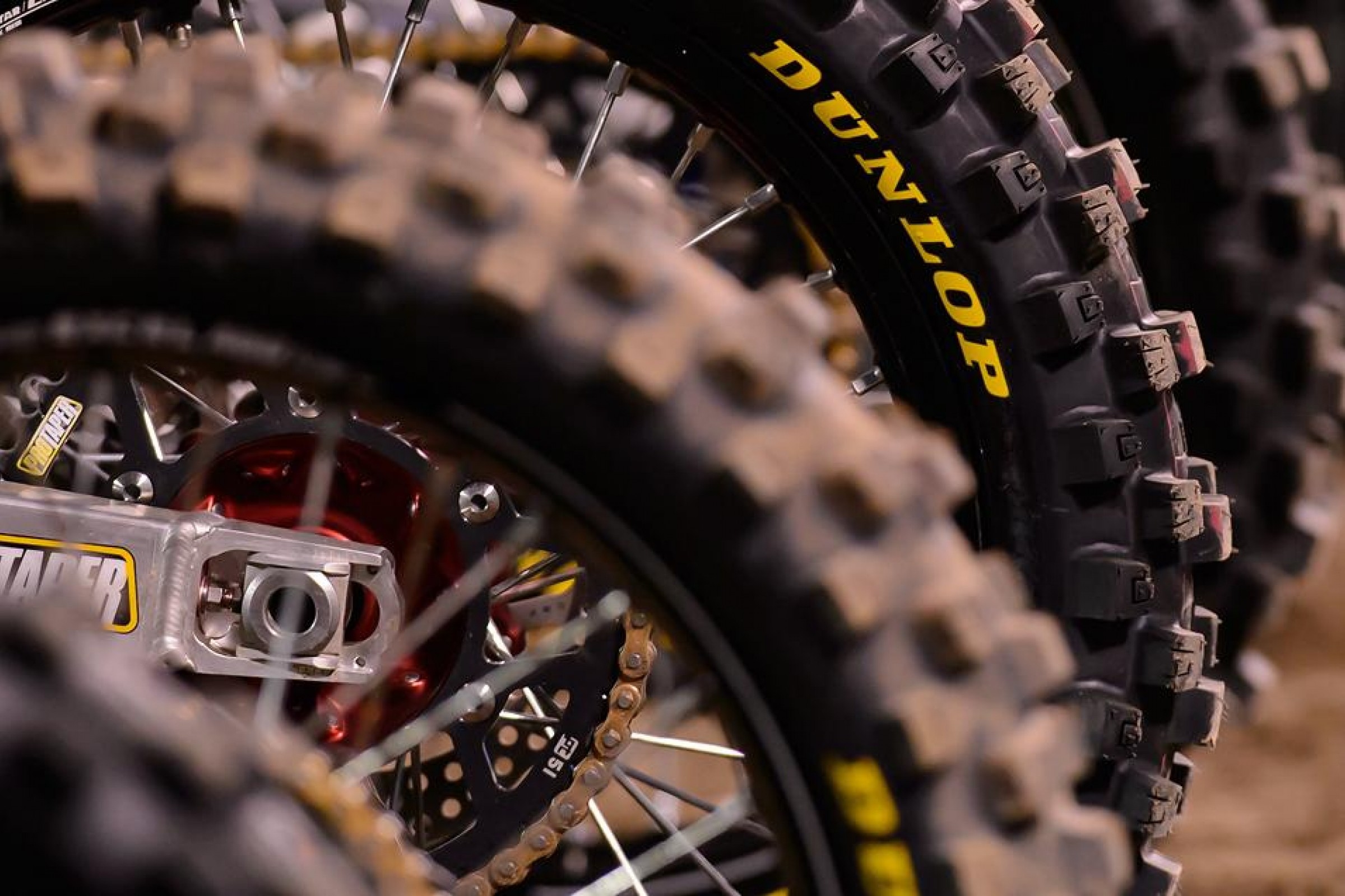 Dunlop Announces Partnership with Monster Energy Supercross