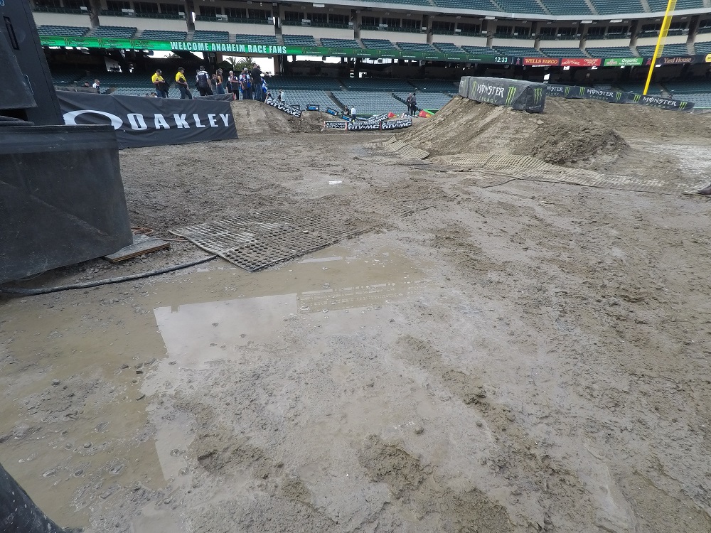 There's a bit of mud on the sides, but the track itself is in good shape.