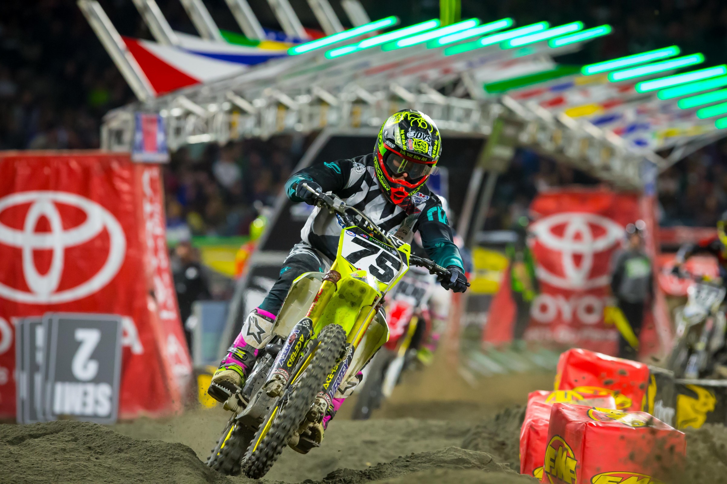 Despite the #stackedfield, Schmidt found himself in the main event yet again.
