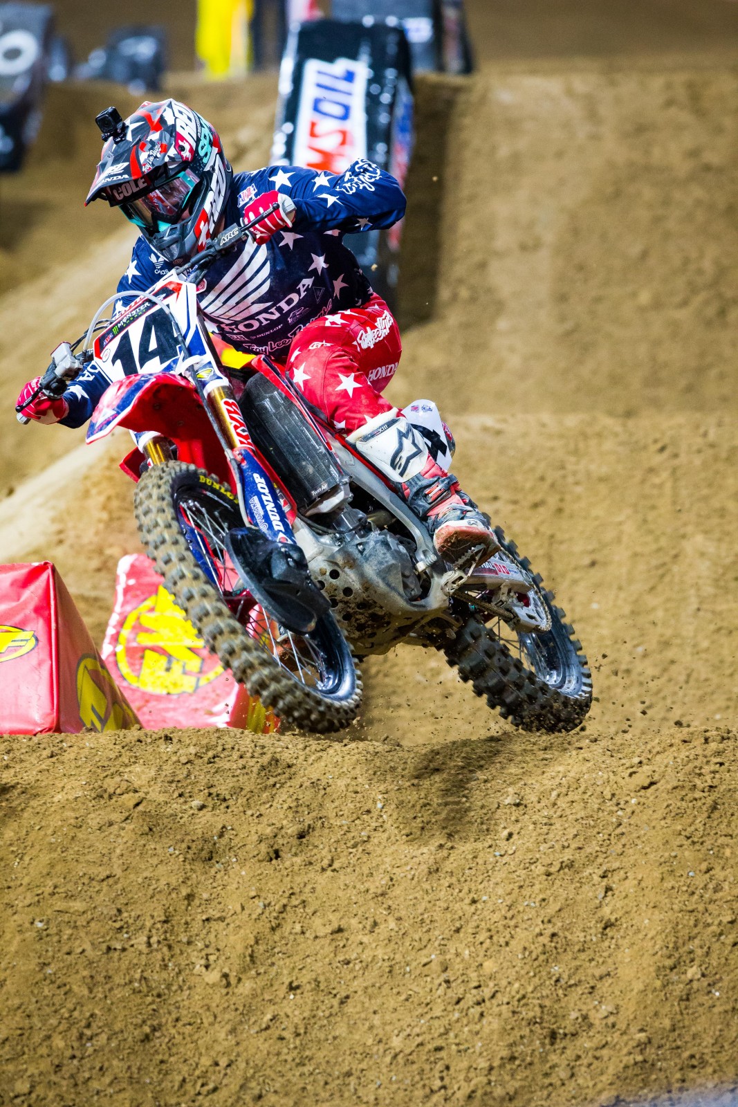 Seely kept his head down and was able to get back by Eli Tomac for fifth place.