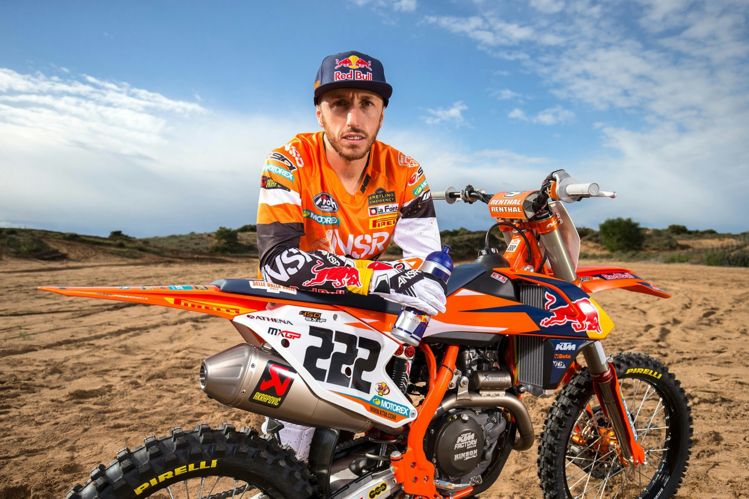 Antonio Cairoli Cruises to Win in Italy