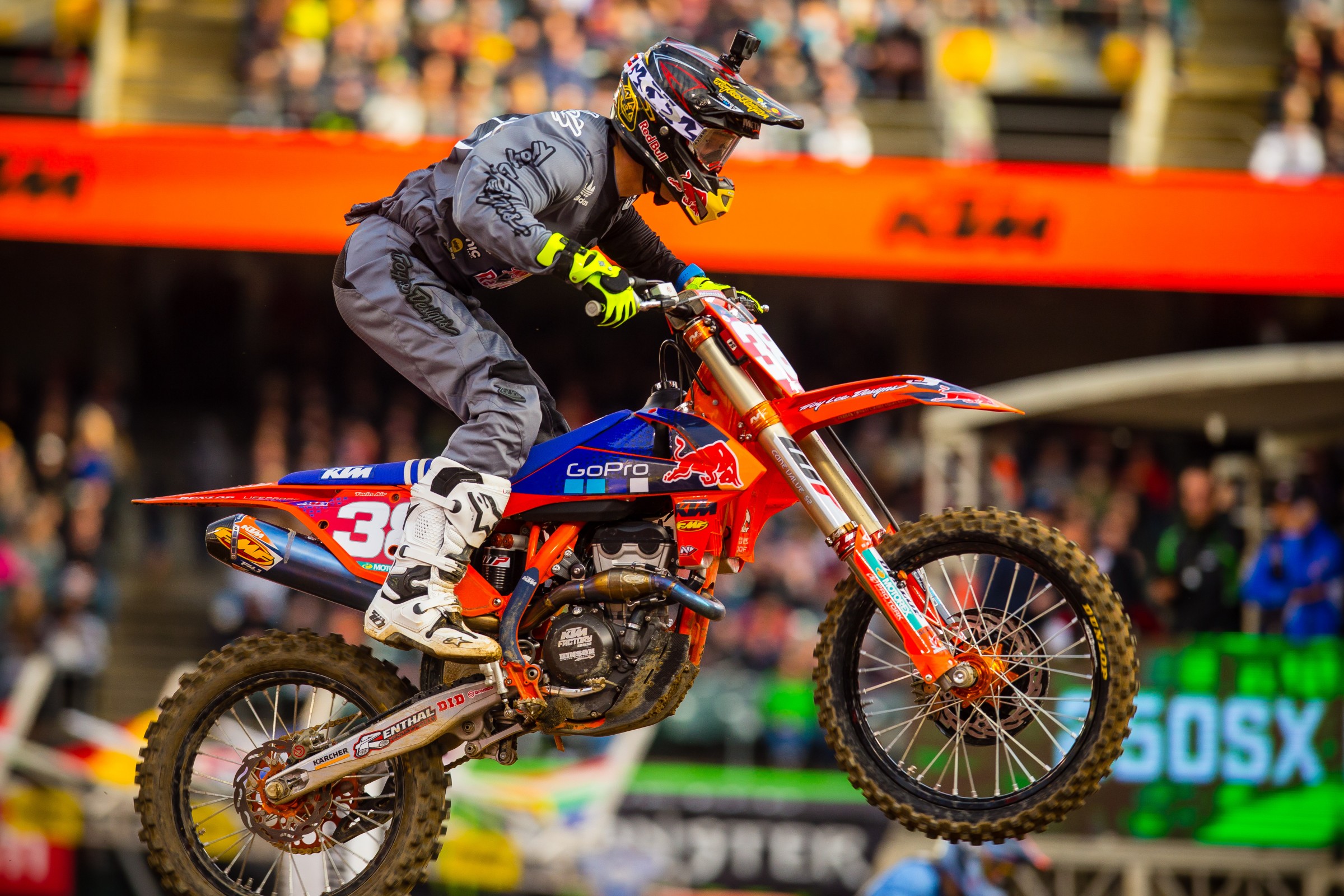 Can McElrath get the red plate back from Hill before the break?