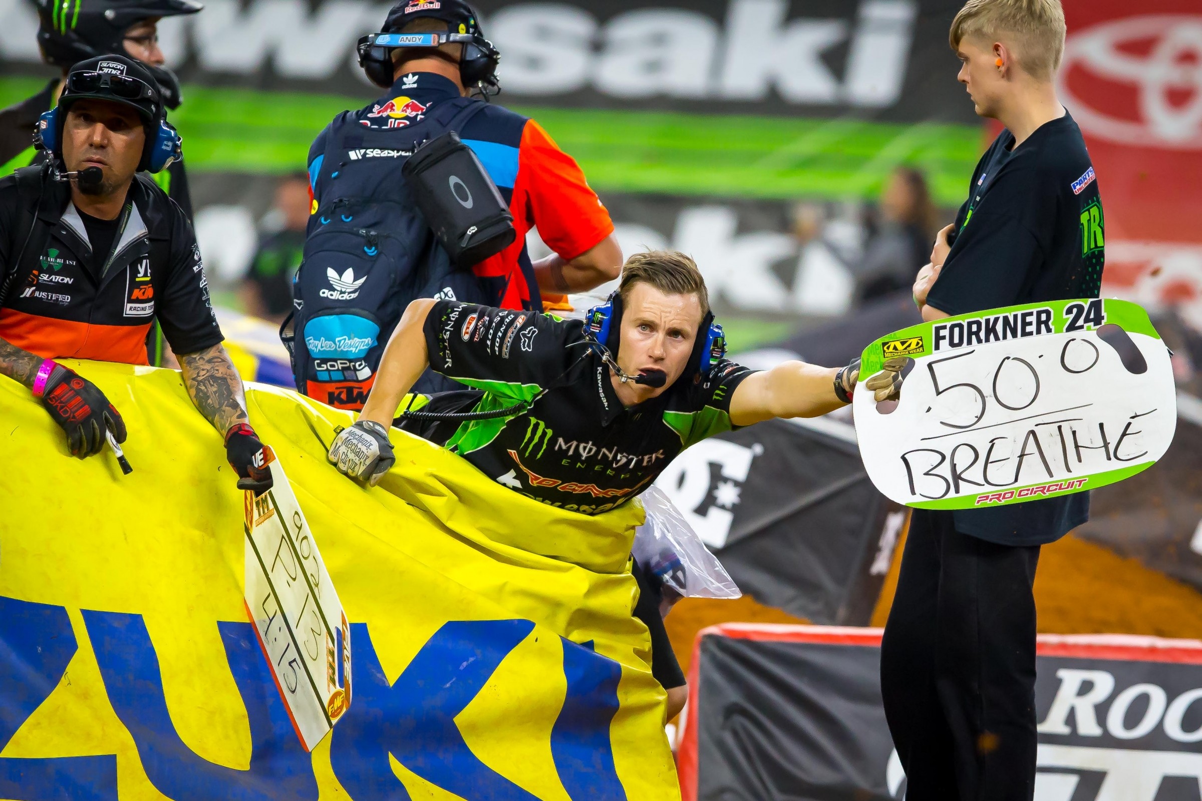 Sign of the (Lap) Times: Arlington