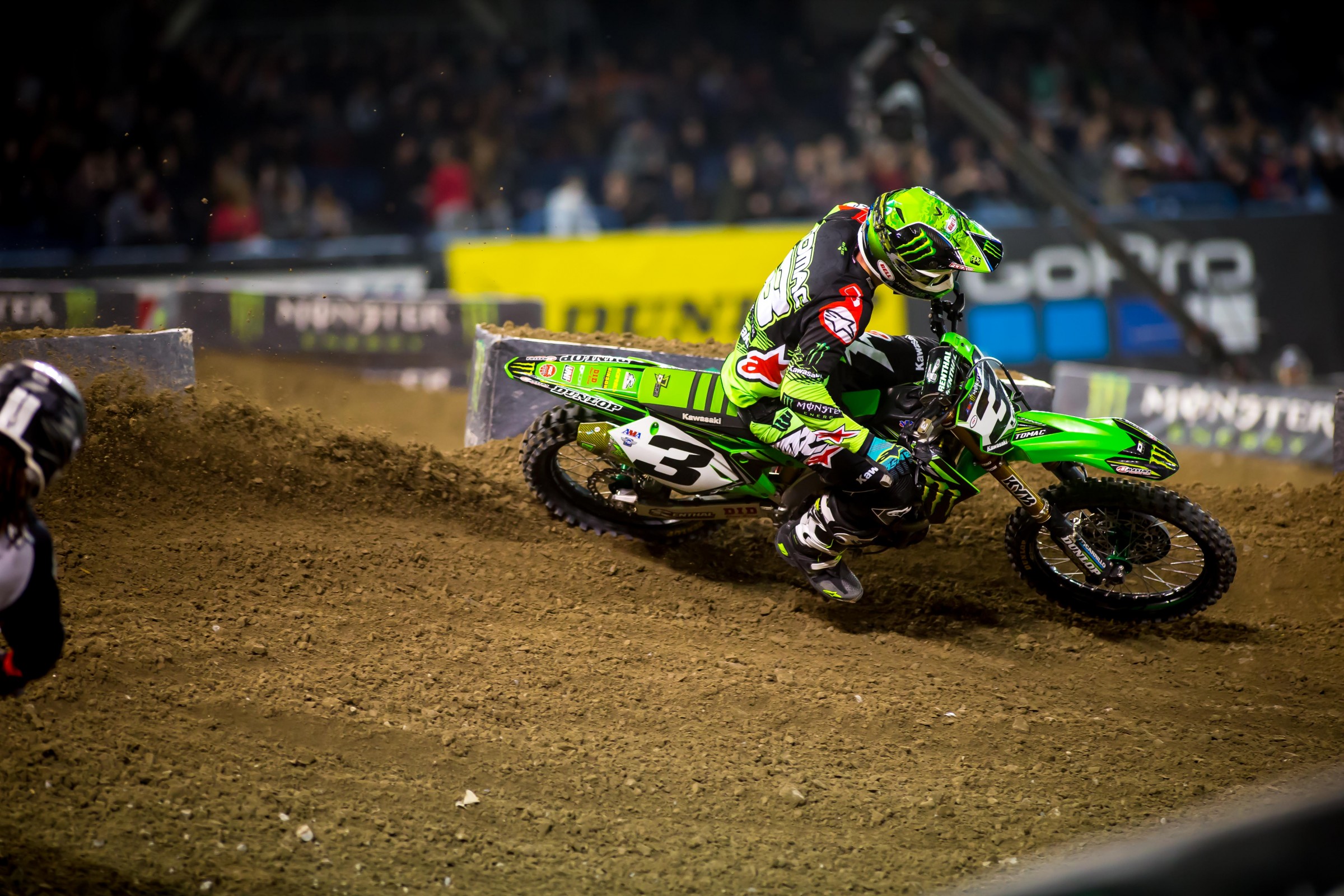 Tomac trimmed three points off Dungey's lead.