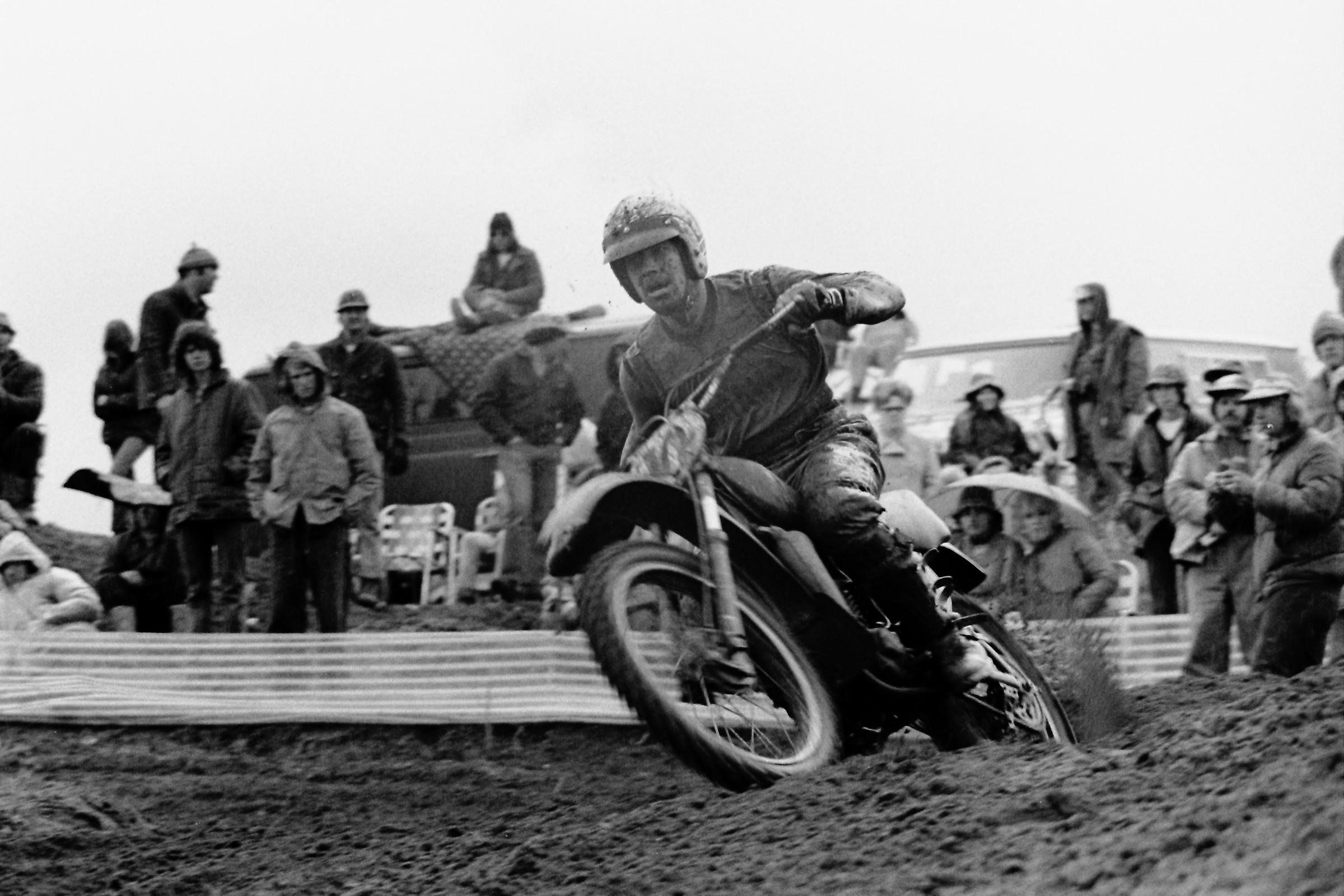 Tim Hart on his way to the 1975 Hangtown 125 National win.