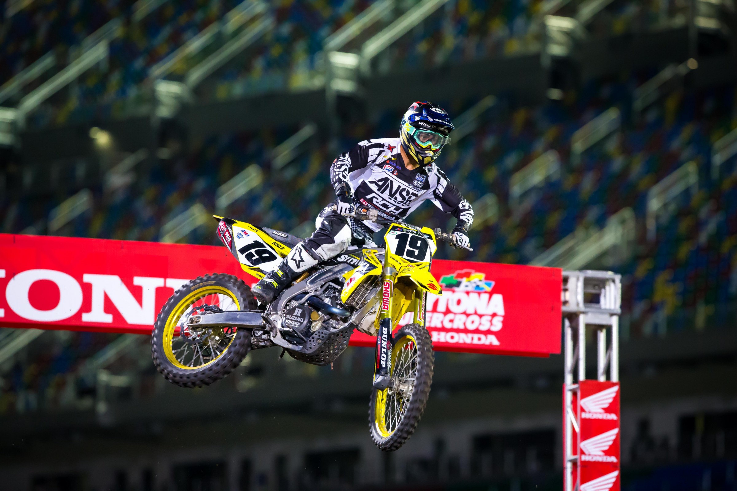 Bogle went from getting fifth in his heat race to missing the main event.