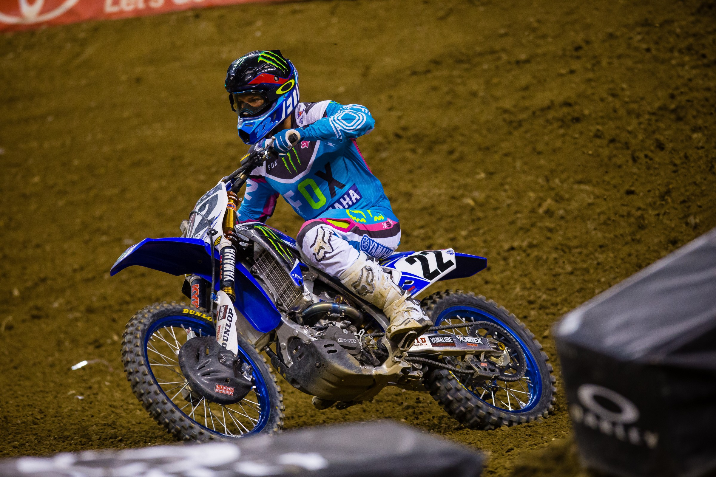 The no visor look is going to hurt Reed's Lit Kit stading.