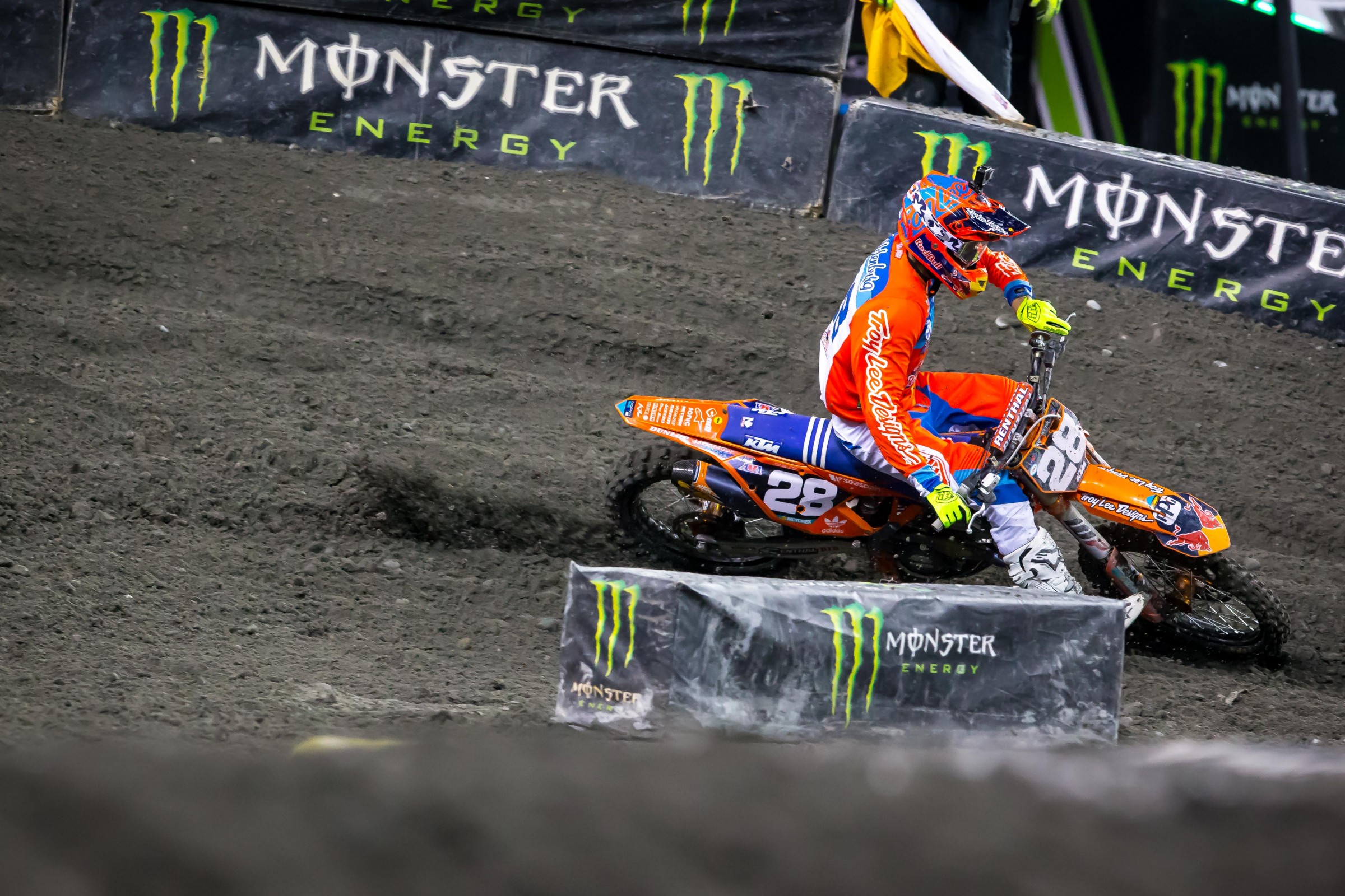 Oldenburg and Jimmy Decotis were both pushing hard to get their first podium finish.