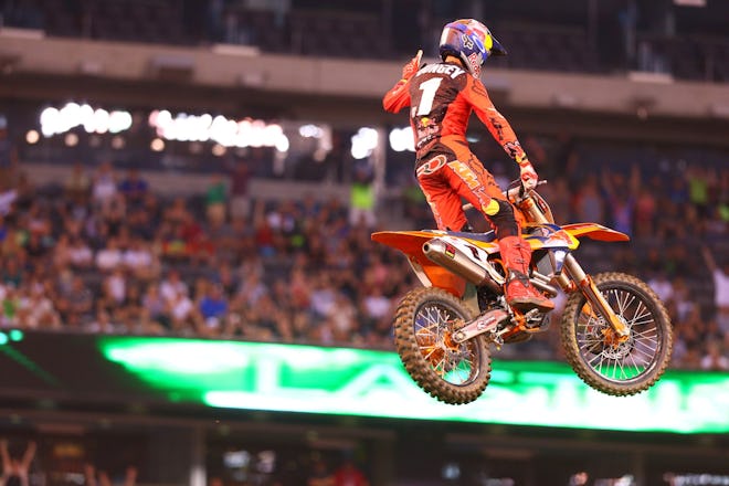 Dungey now leads Tomac by nine points.