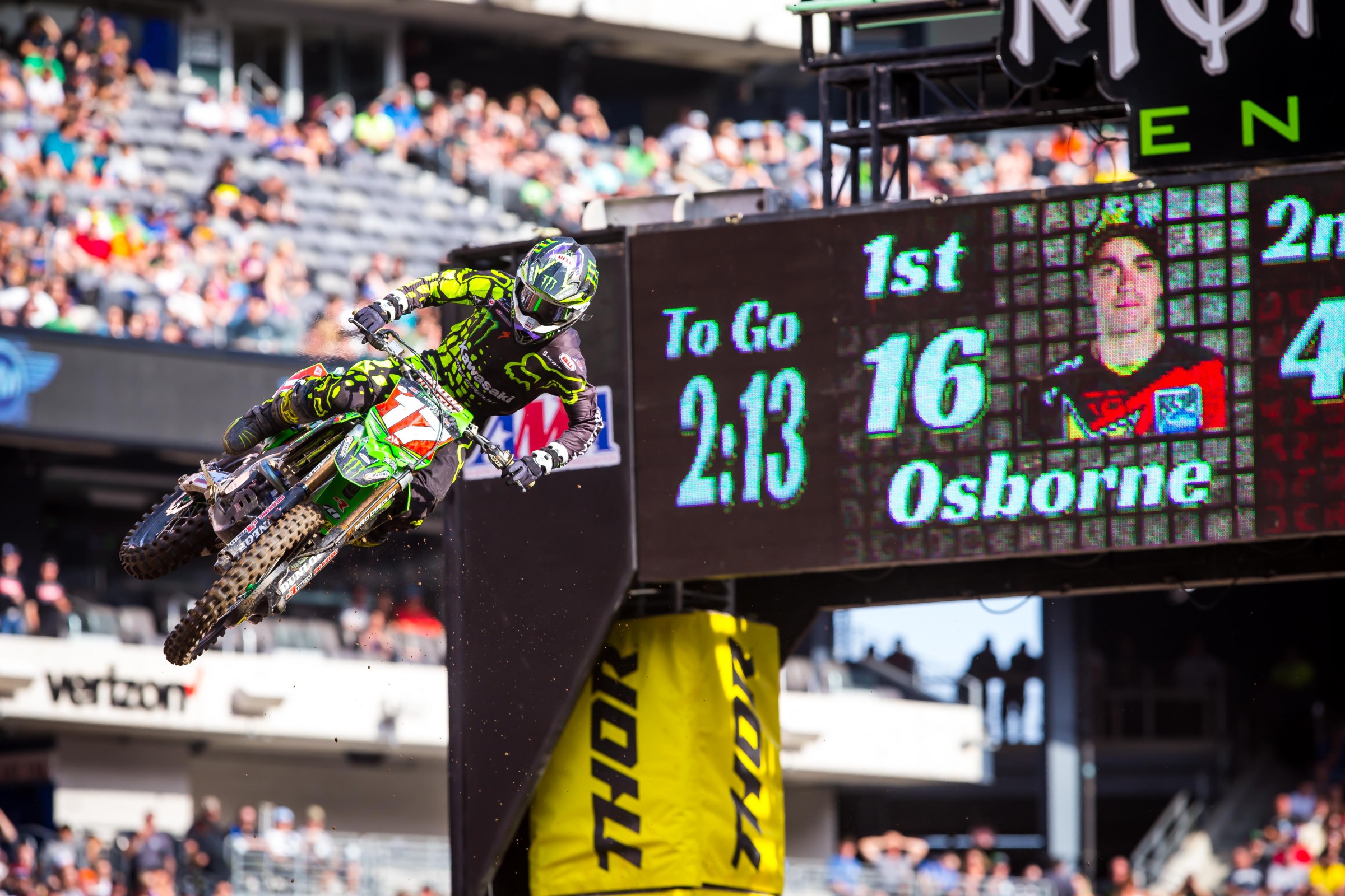 Savatgy and Osborne trail Smith by one point going into Vegas.