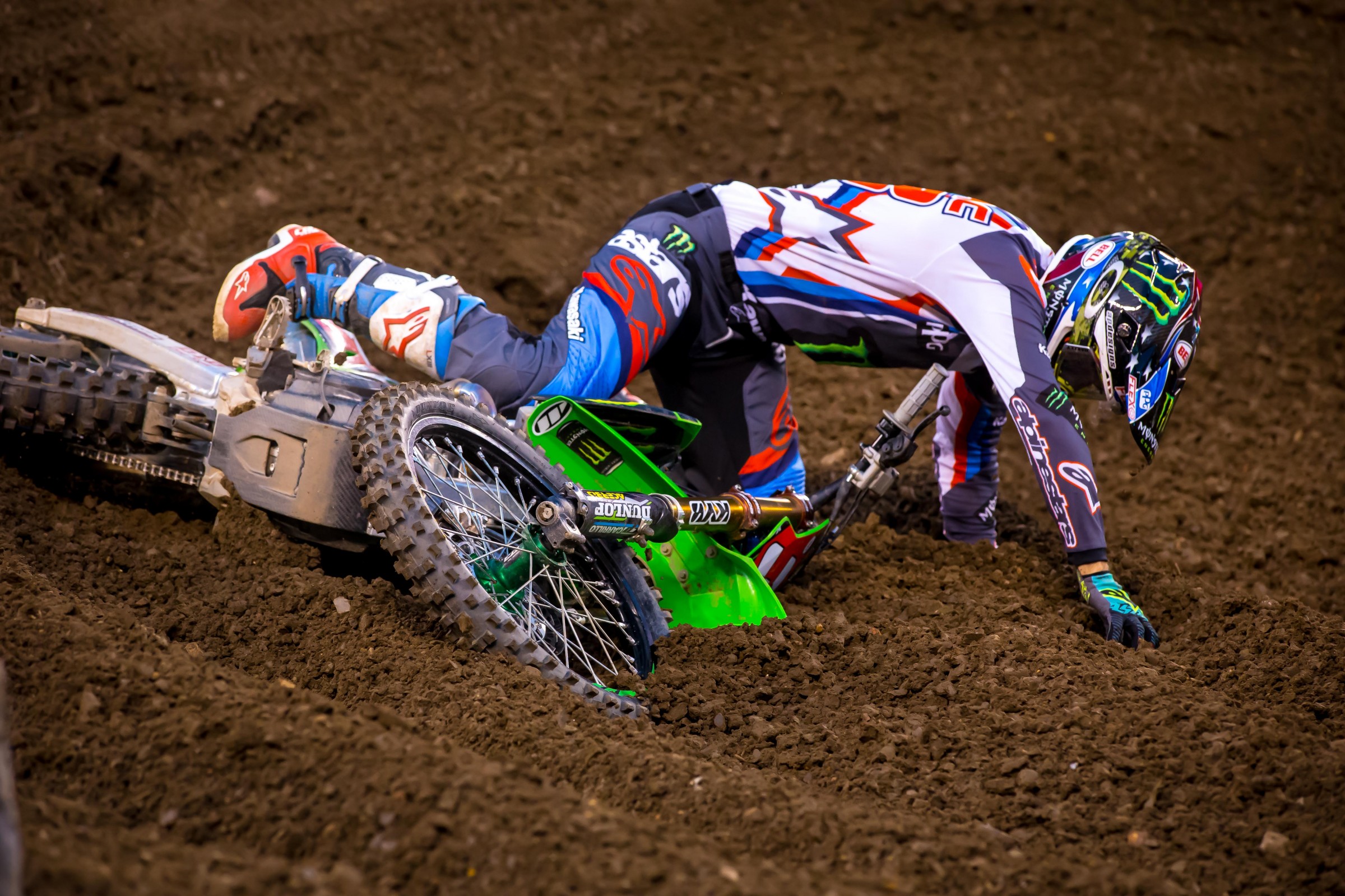 Tomac_Crash_SX17_NJ_RS_0870