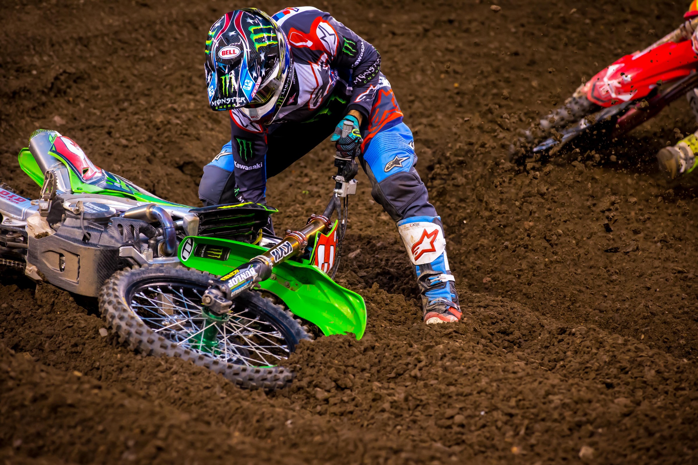 Tomac_Crash_SX17_NJ_RS_0877