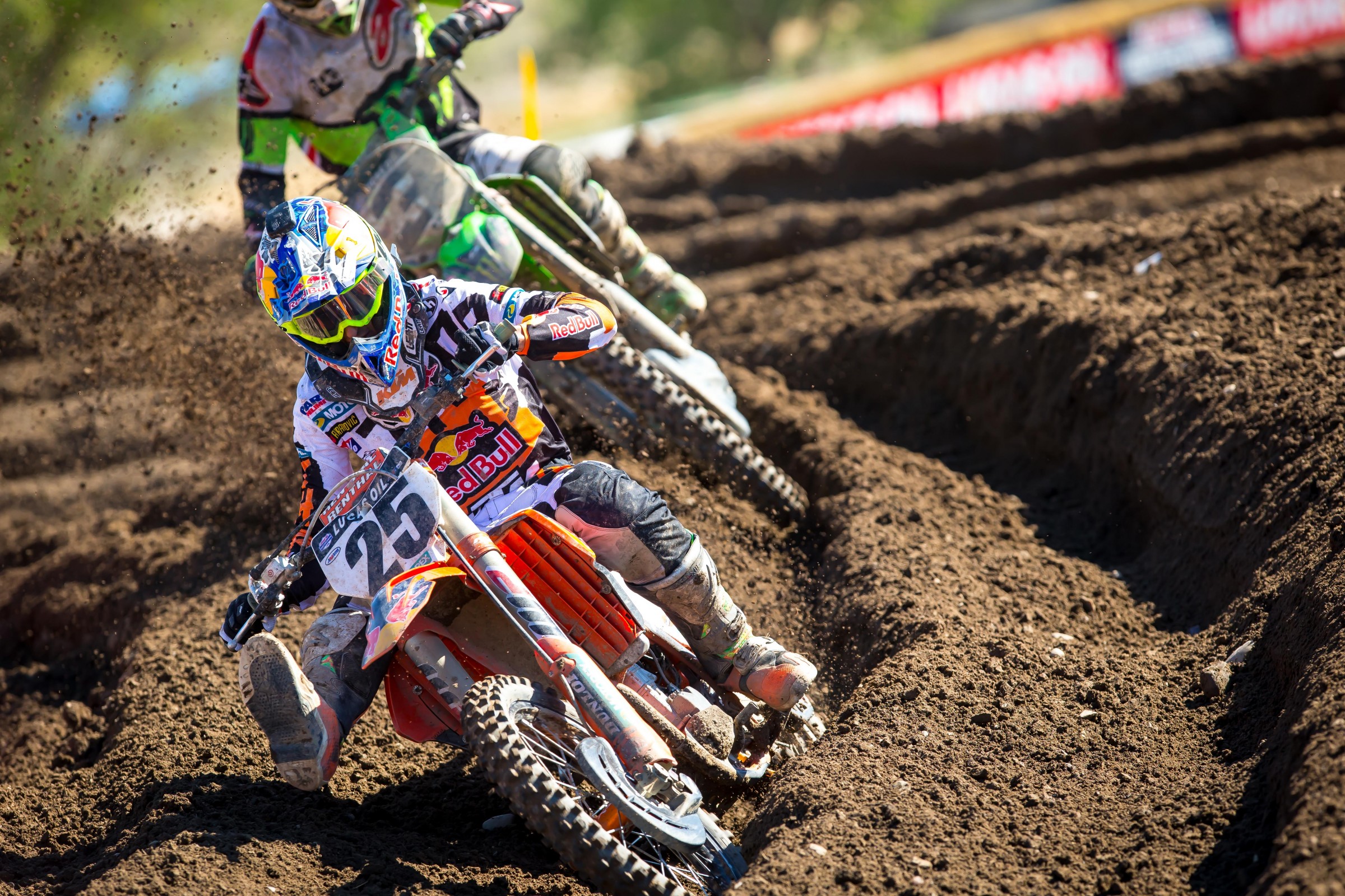 The battle between Tomac and Musquin was fantastic, lasting several laps.