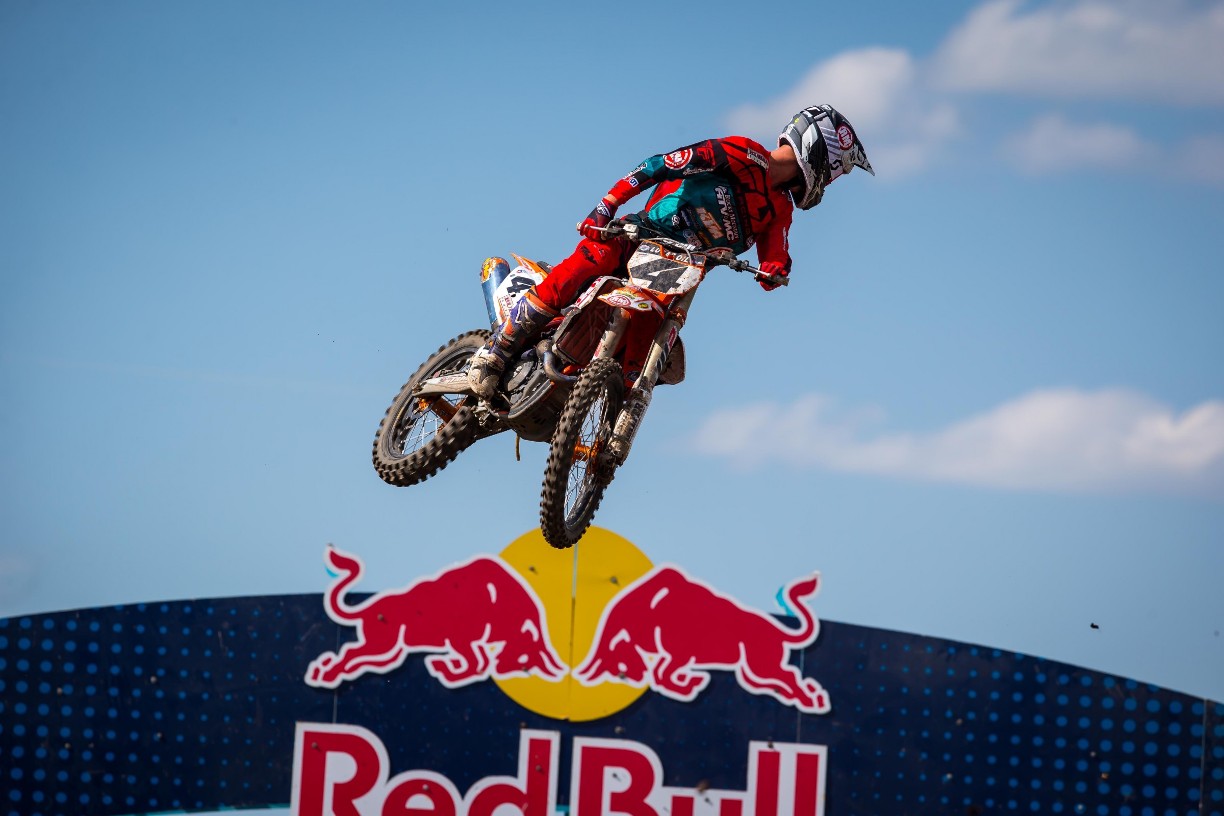 After passing Tomac, Baggett was seeing looking back several times. He said he was just managing the race and wasn't sure if anyone was coming from behind Tomac.