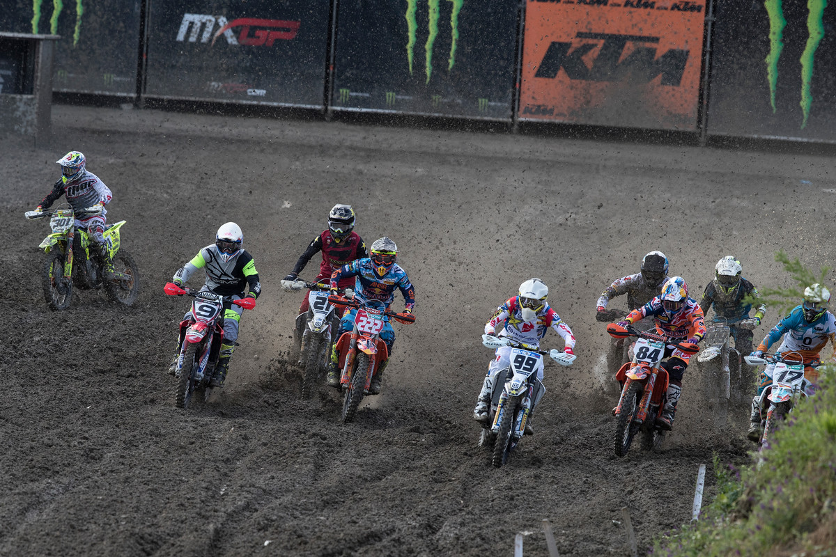 Due to the mud, the start was extra important in Russia.