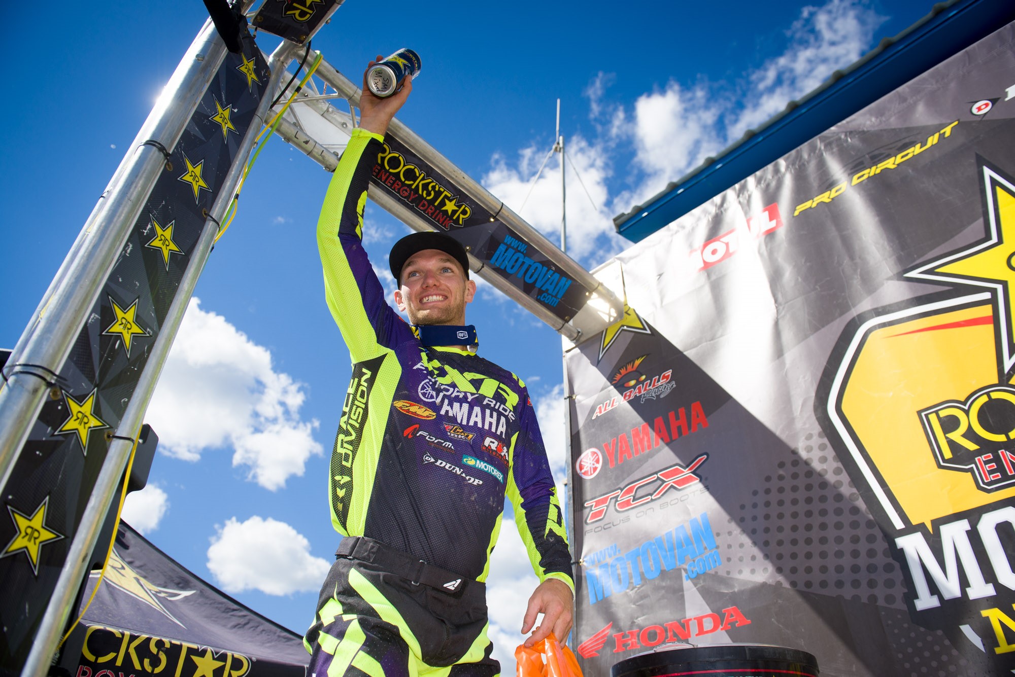 MX101 FXR Yamaha Team’s Shawn Maffenbeier swept both moto’s at The Wild Rose MX Park in Calgary.
