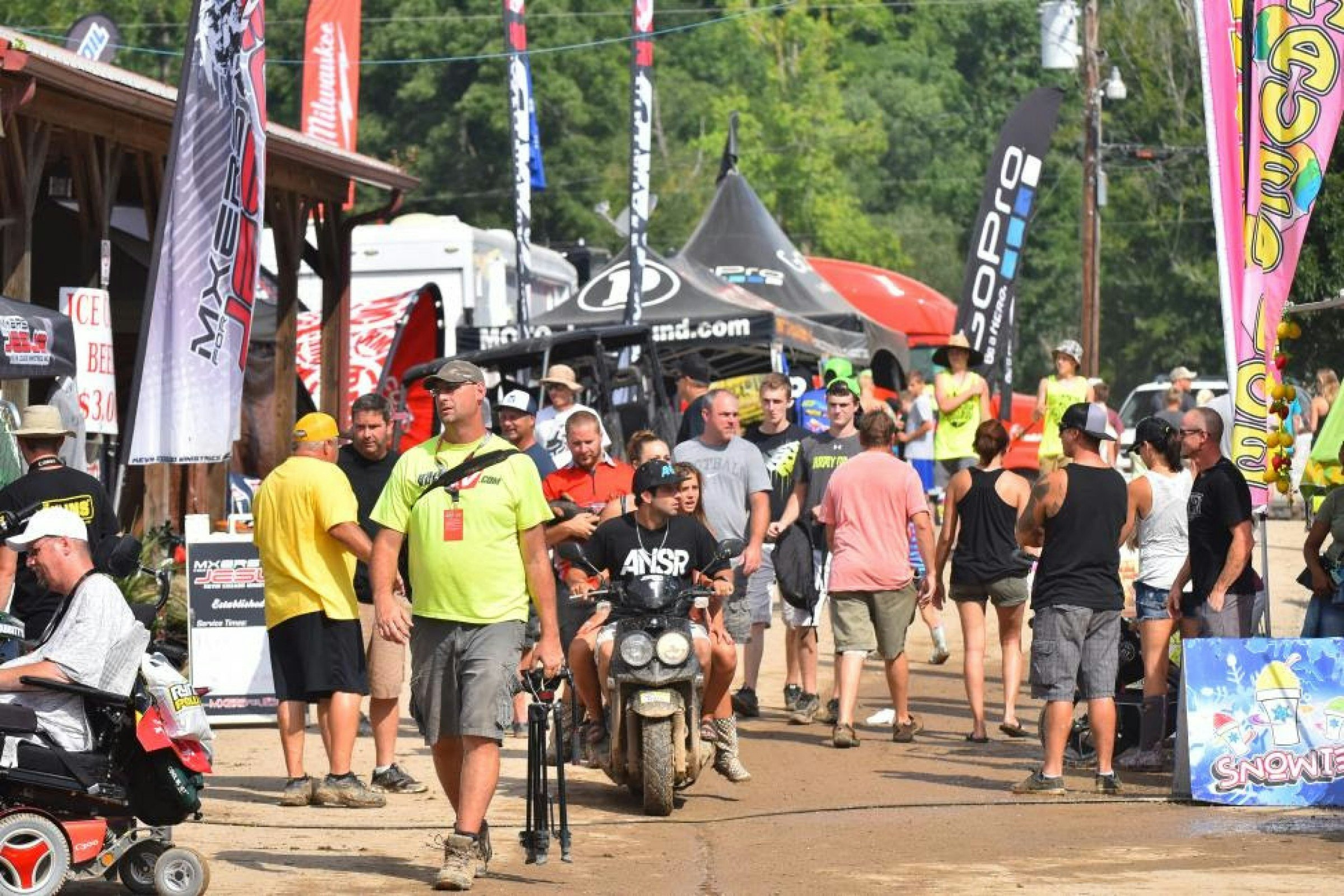 Loretta Lynn's Welcomes Returning Sponsors