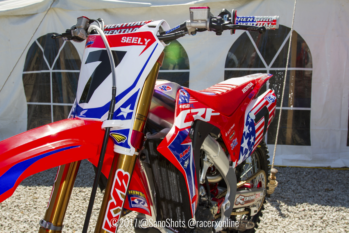 2017-08-25_kScott_MXON-Presser_03_WM