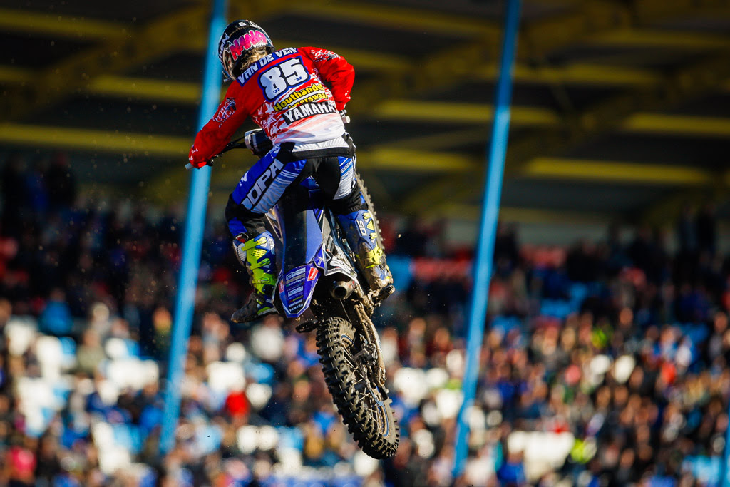 Nancy Van de Ven currently holds a two-point lead over Courtney Duncan in the championship standings.