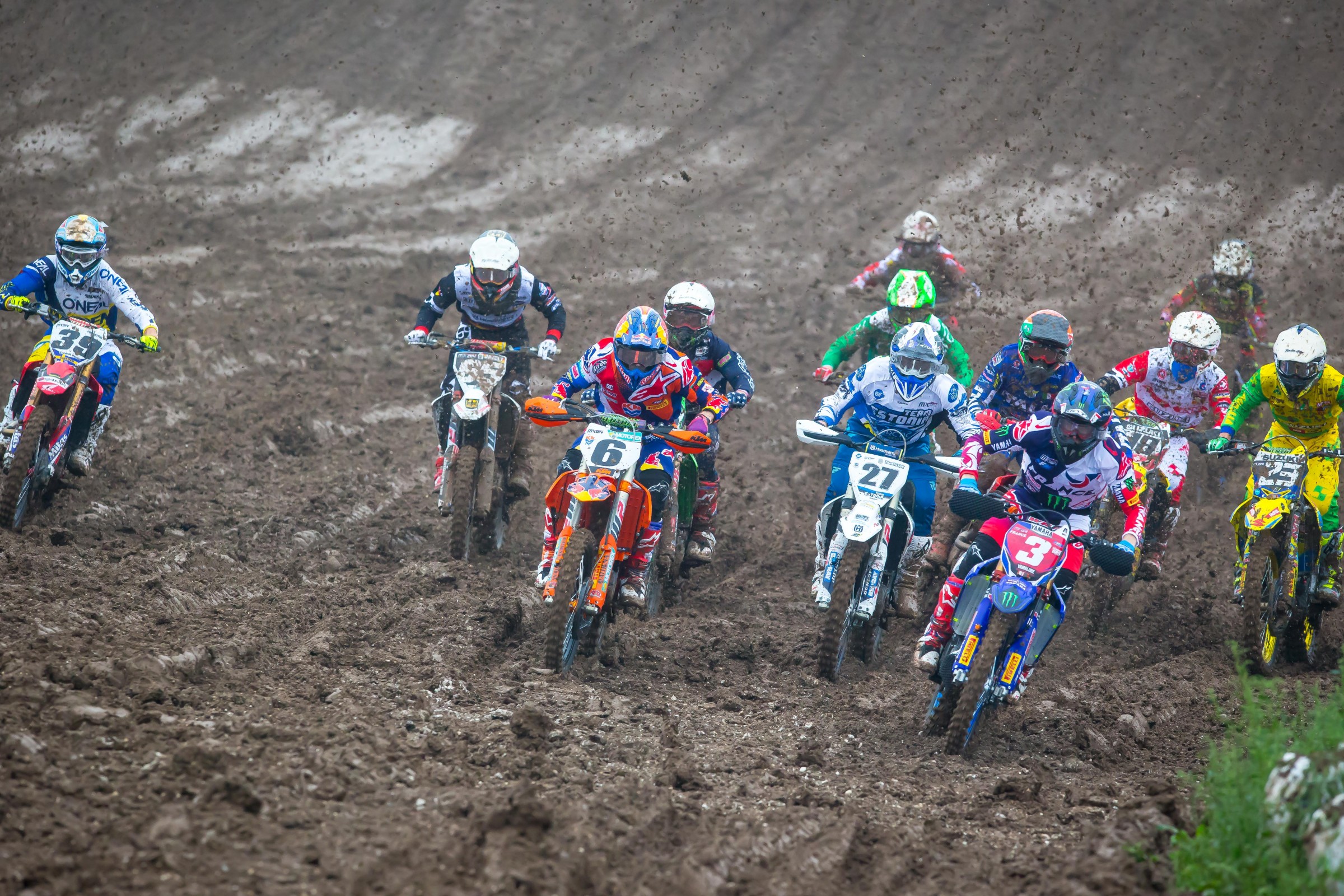 Jeffrey Herlings (6) won the Open Class and helped The Netherlands to a second place overall finish.