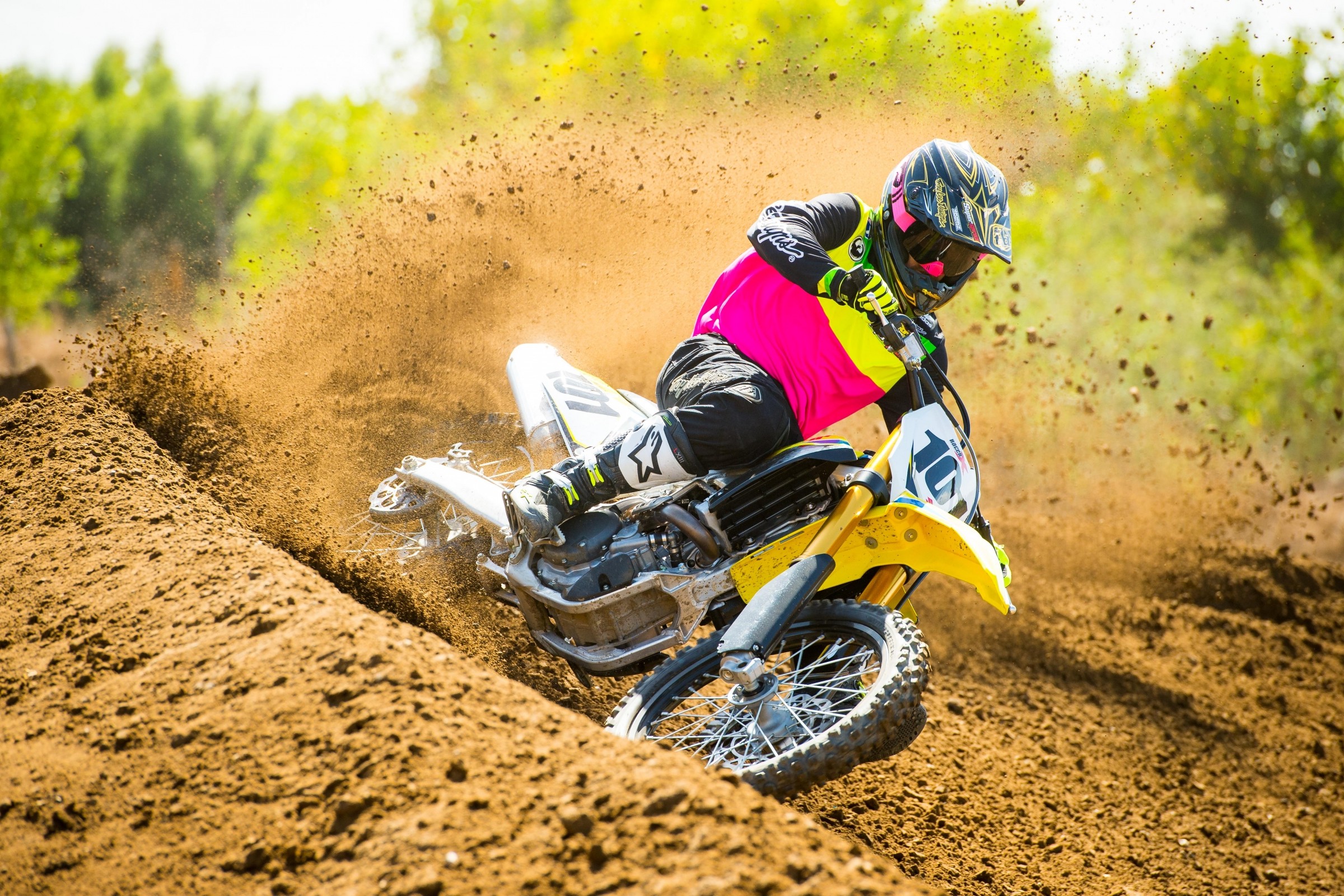 Racer X Films: Dialed In: 2018 Suzuki RM-Z450