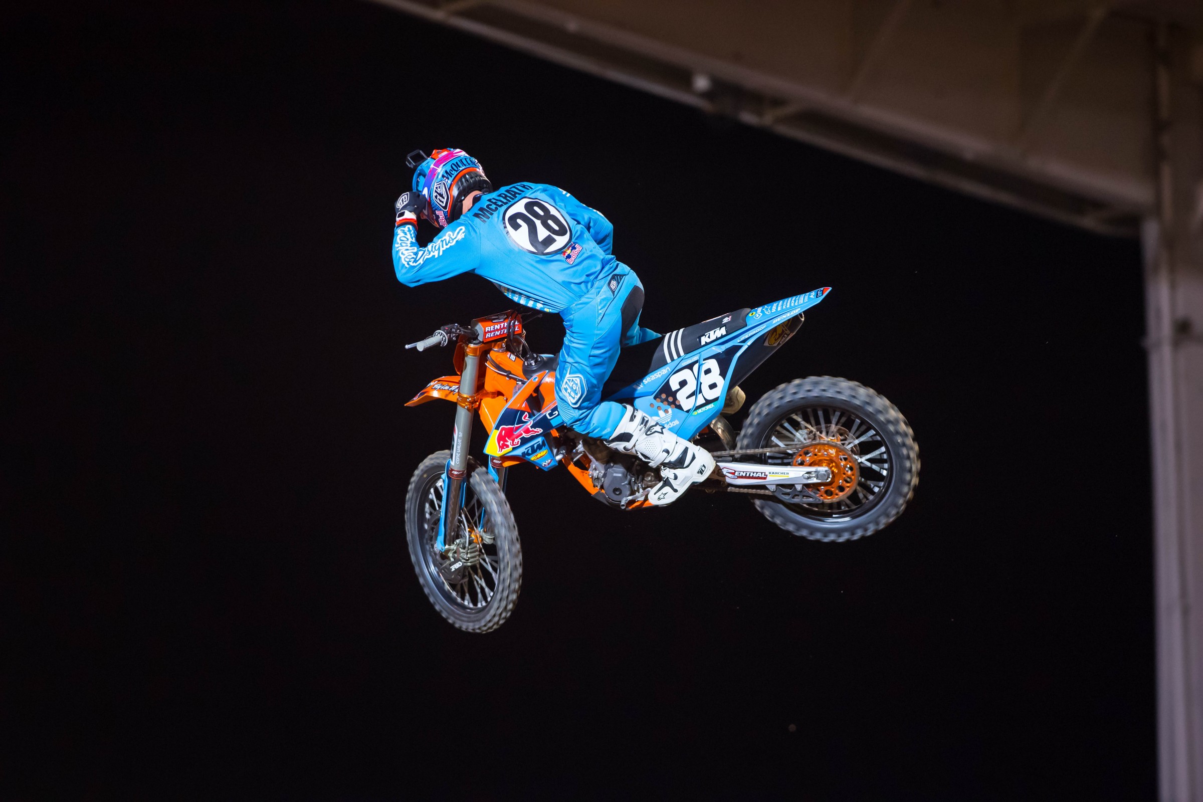 McElrath defeated Sean Cantrell to win the Lites Class for a second straight year.