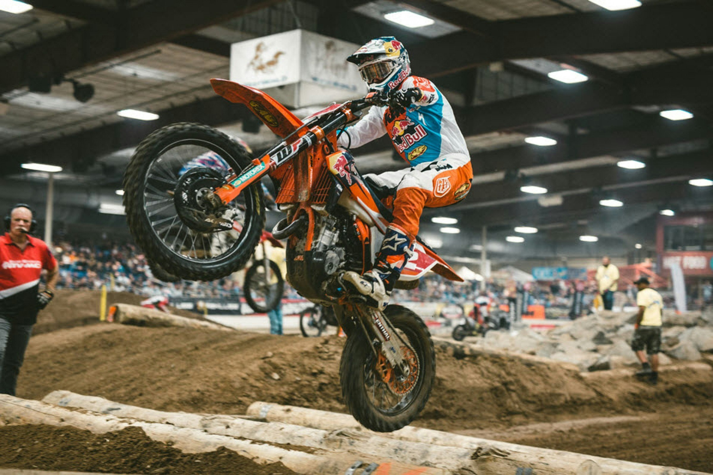 Cody Webb Extends Points Lead with Fourth Straight Win