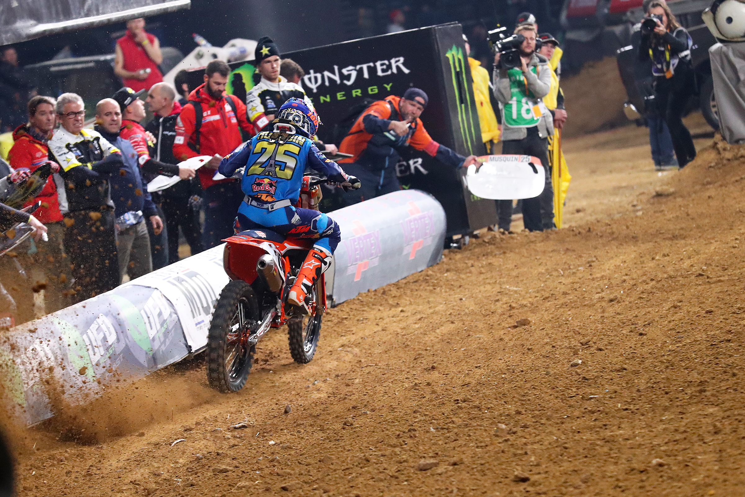 Musquin won the first night in Paris.