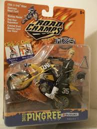 Which stays in one piece longer: this Suzuki toy, or my KTM race bike from the same era?