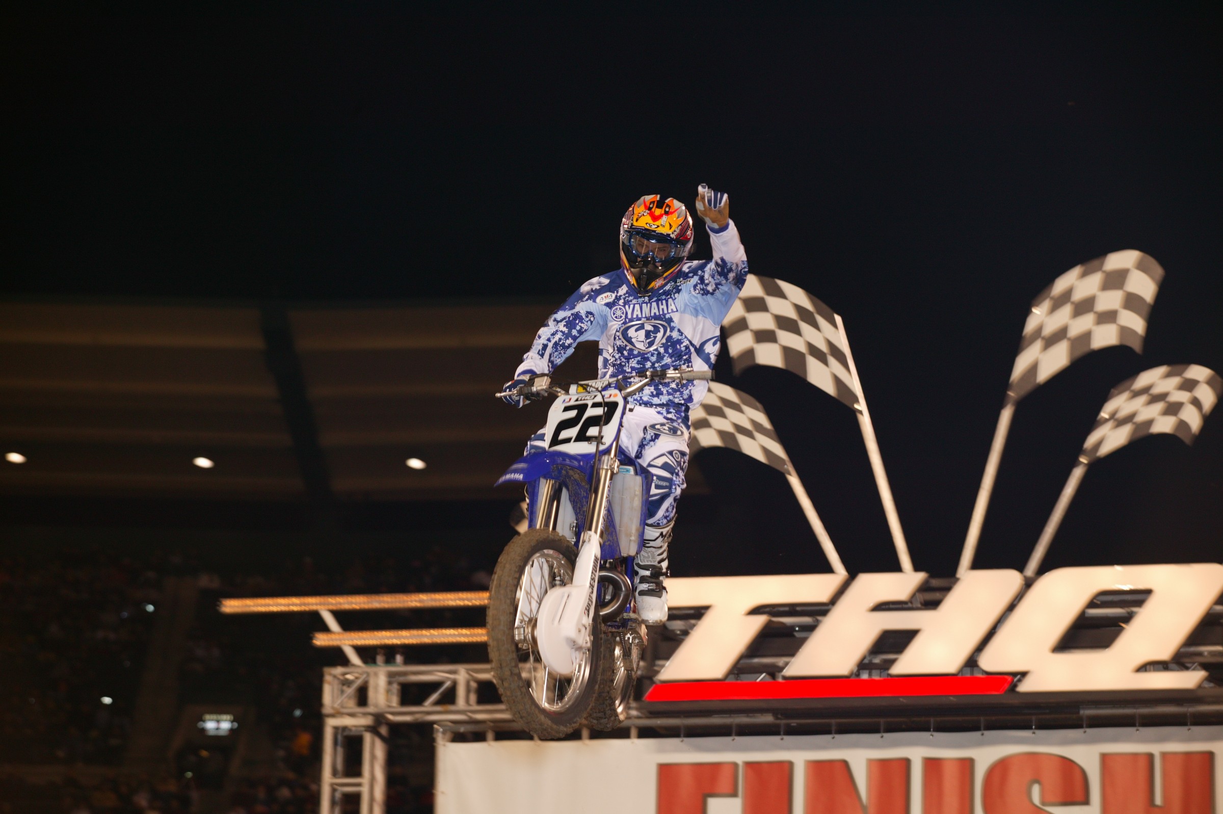 Chad Reed wins in the absence of Carmichael.
