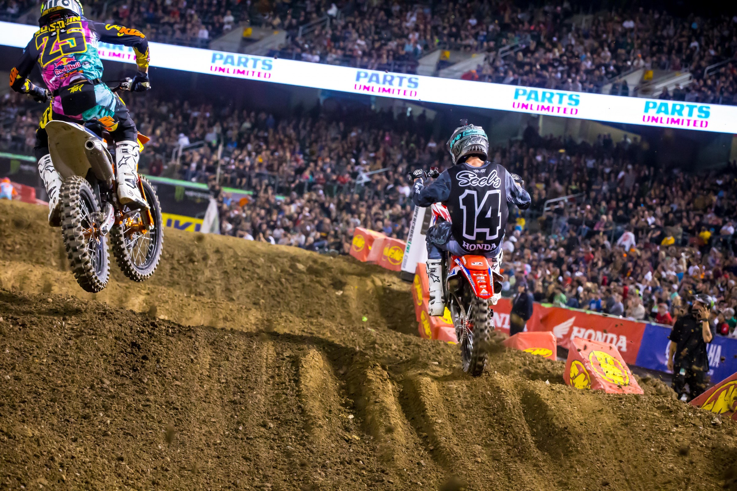 Those ruts just kept getting deeper, and the racing just kept getting better.