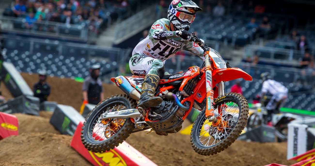 Watch 2018 Arlington Supercross Qualifying Racer X watch-2018-arlington-supercross-qualifying-racer-x