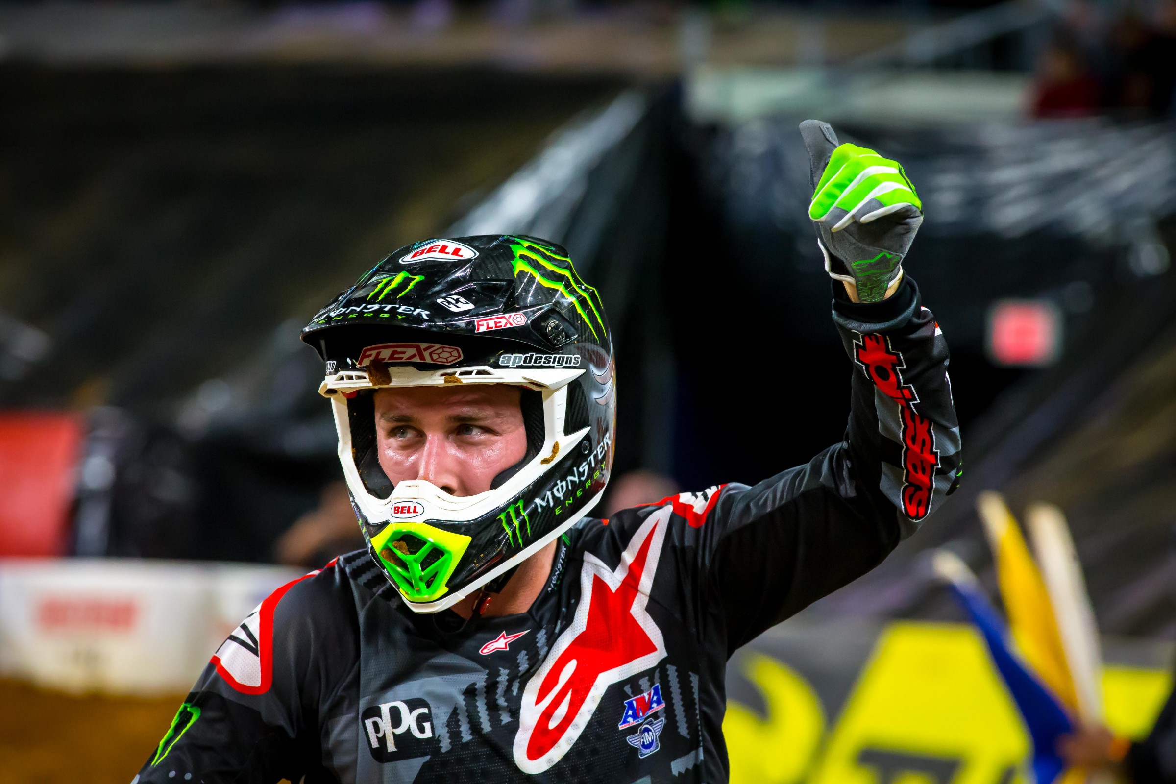 Tomac's first set of back-to-back wins came at Anaheim 2 and Glendale, but his streak broke with a 13th-place finish at Oakland the following week.